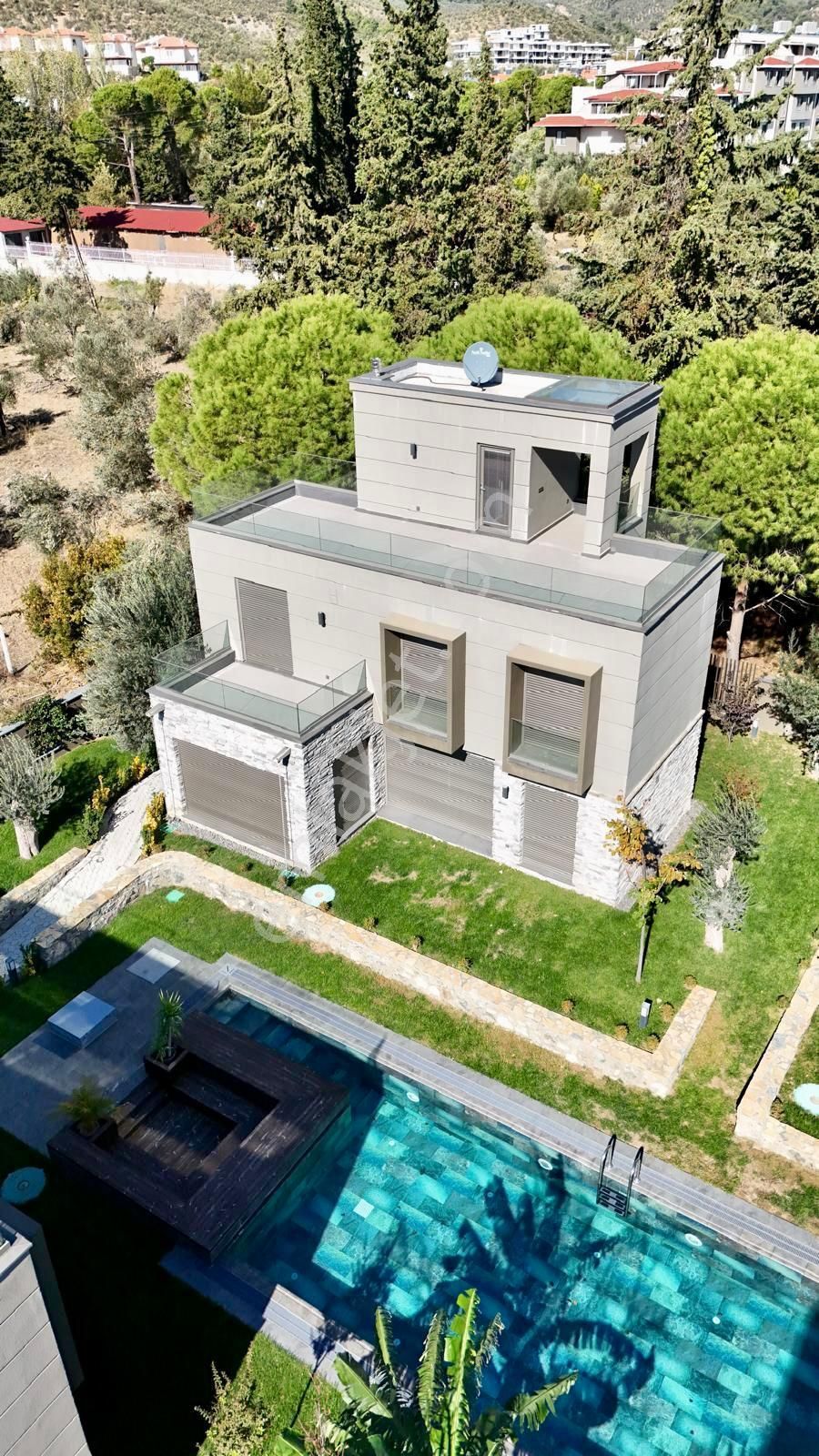 Yükselden Gürede Özel Mimari Havuzlu Ateş Çukurlu 3+1 Villa - Görsel 24