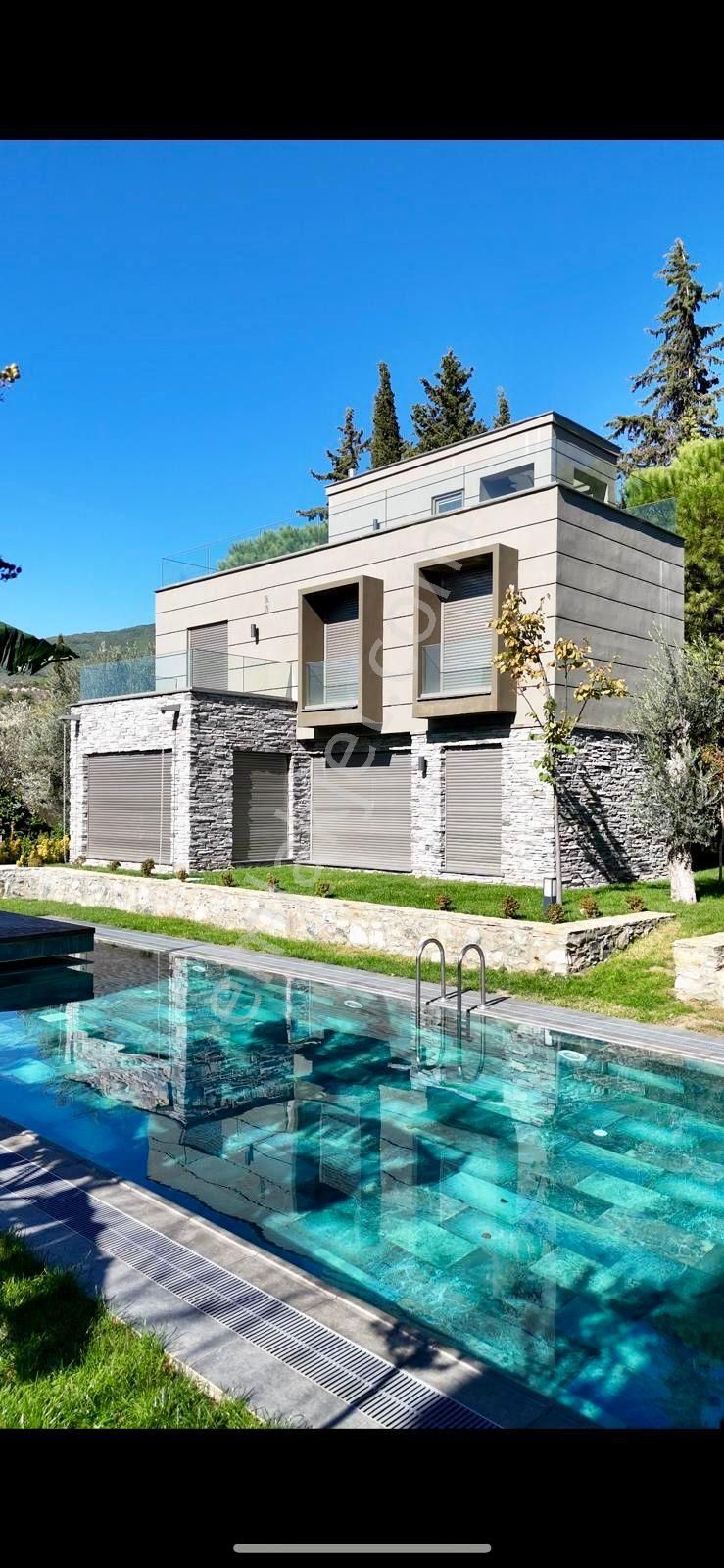 Yükselden Gürede Özel Mimari Havuzlu Ateş Çukurlu 3+1 Villa - Görsel 2