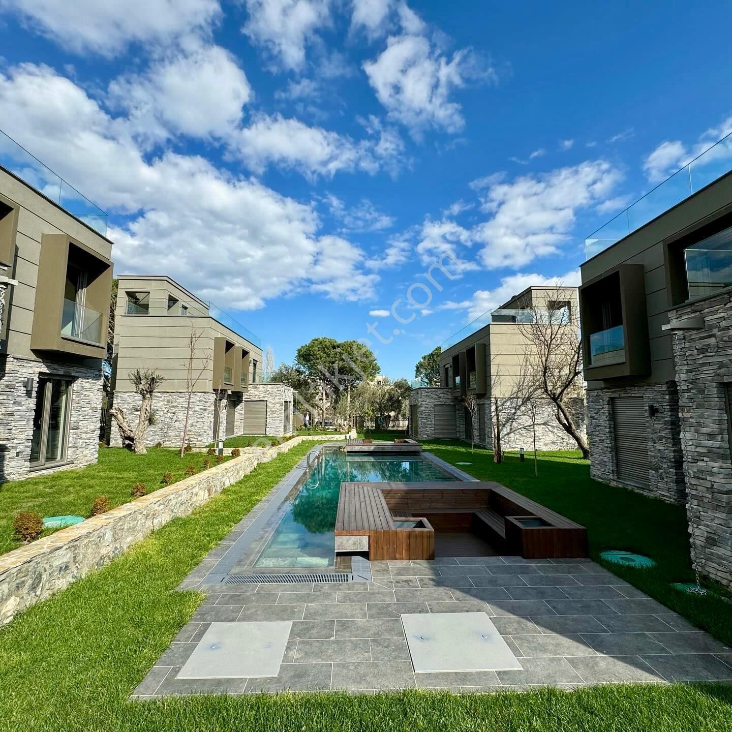 Yükselden Gürede Özel Mimari Havuzlu Ateş Çukurlu 3+1 Villa - Görsel 13