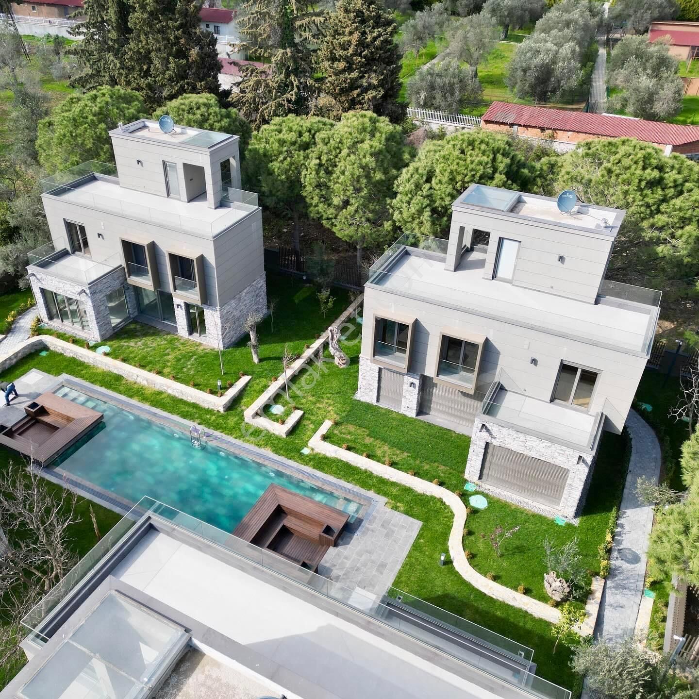 Yükselden Gürede Özel Mimari Havuzlu Ateş Çukurlu 3+1 Villa - Görsel 16