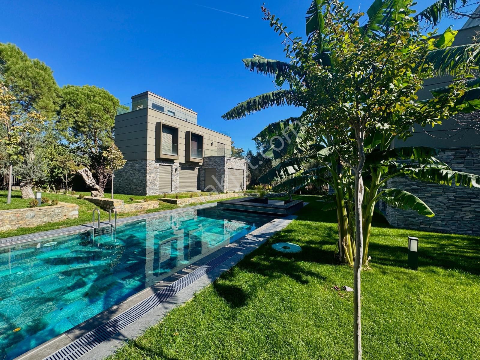 Yükselden Gürede Özel Mimari Havuzlu Ateş Çukurlu 3+1 Villa - Görsel 9