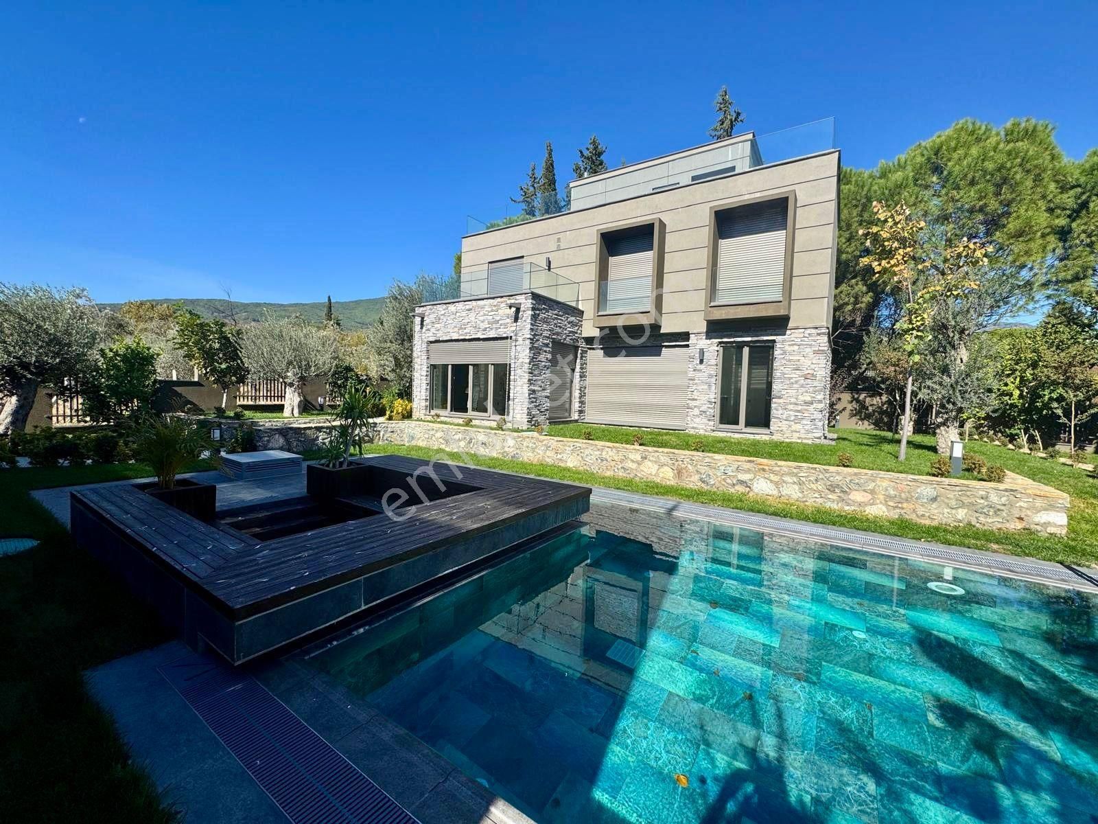 Yükselden Gürede Özel Mimari Havuzlu Ateş Çukurlu 3+1 Villa - Görsel 4