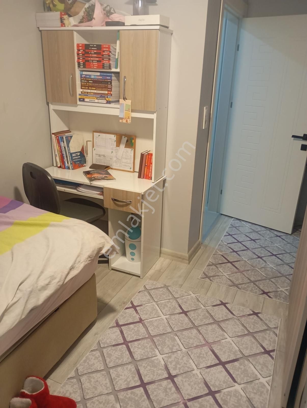 Cumhuriyet Mah. Üçgen Park'da Ara Kat 5 Yıllık 3+1 Satılık Daire - Görsel 10