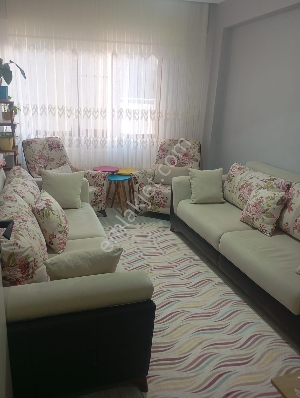 Cumhuriyet Mah. Üçgen Park'da Ara Kat 5 Yıllık 3+1 Satılık Daire - Görsel 3