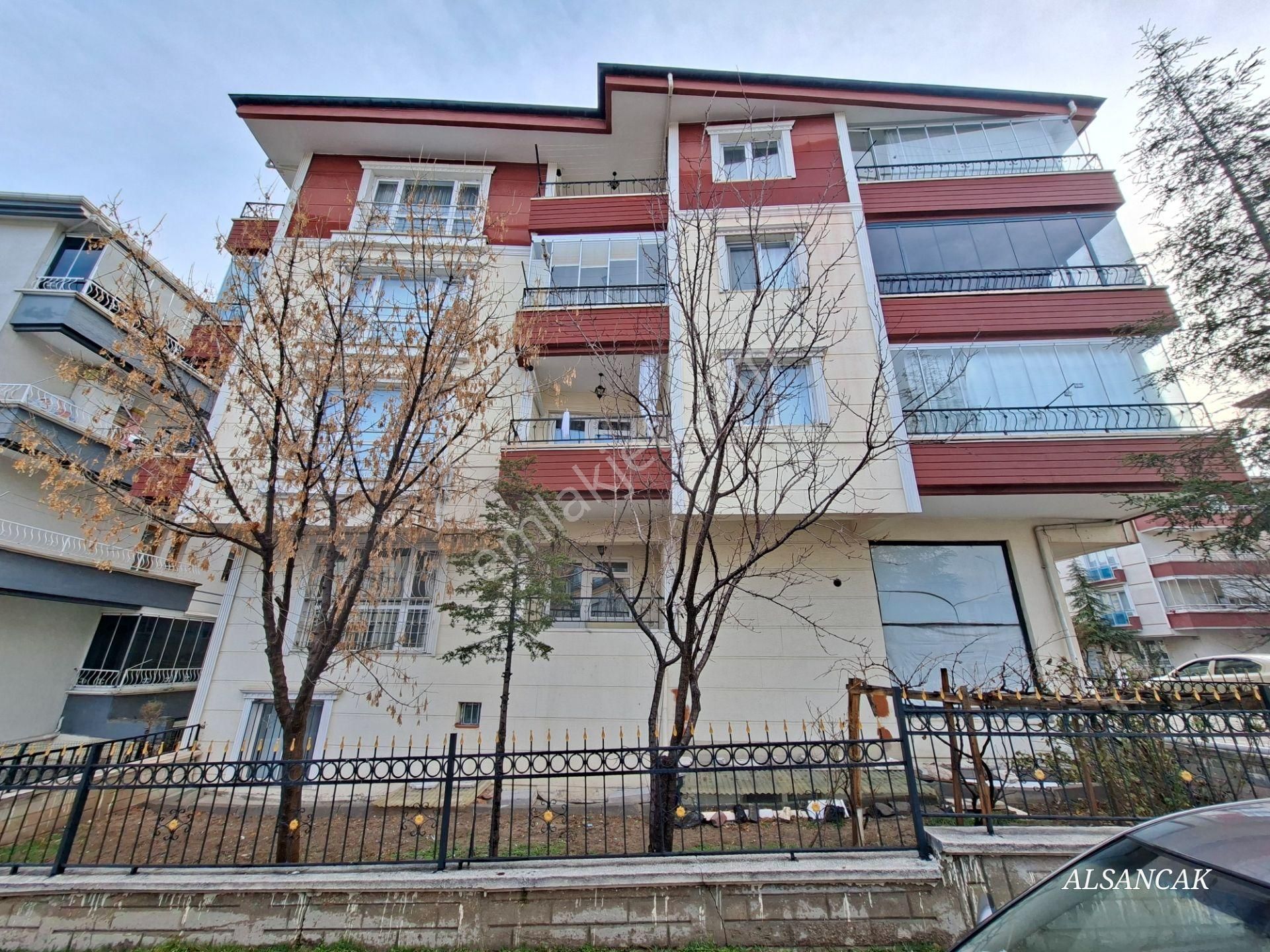 Süvari Merkezde 3+1 Orta Katta Yapılı Satılık Daire Konumu Güzel - Görsel 4