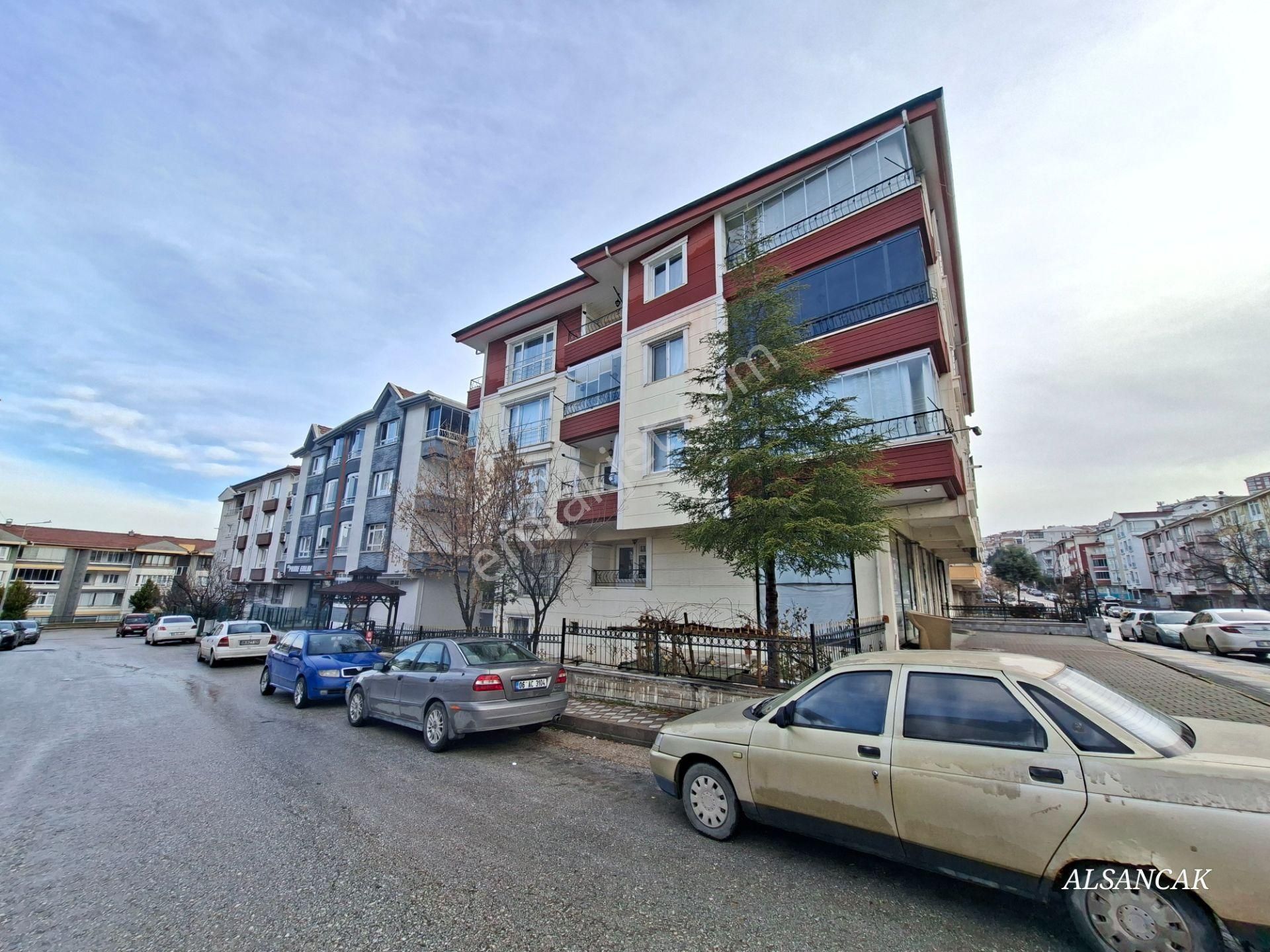 Süvari Merkezde 3+1 Orta Katta Yapılı Satılık Daire Konumu Güzel - Görsel 3