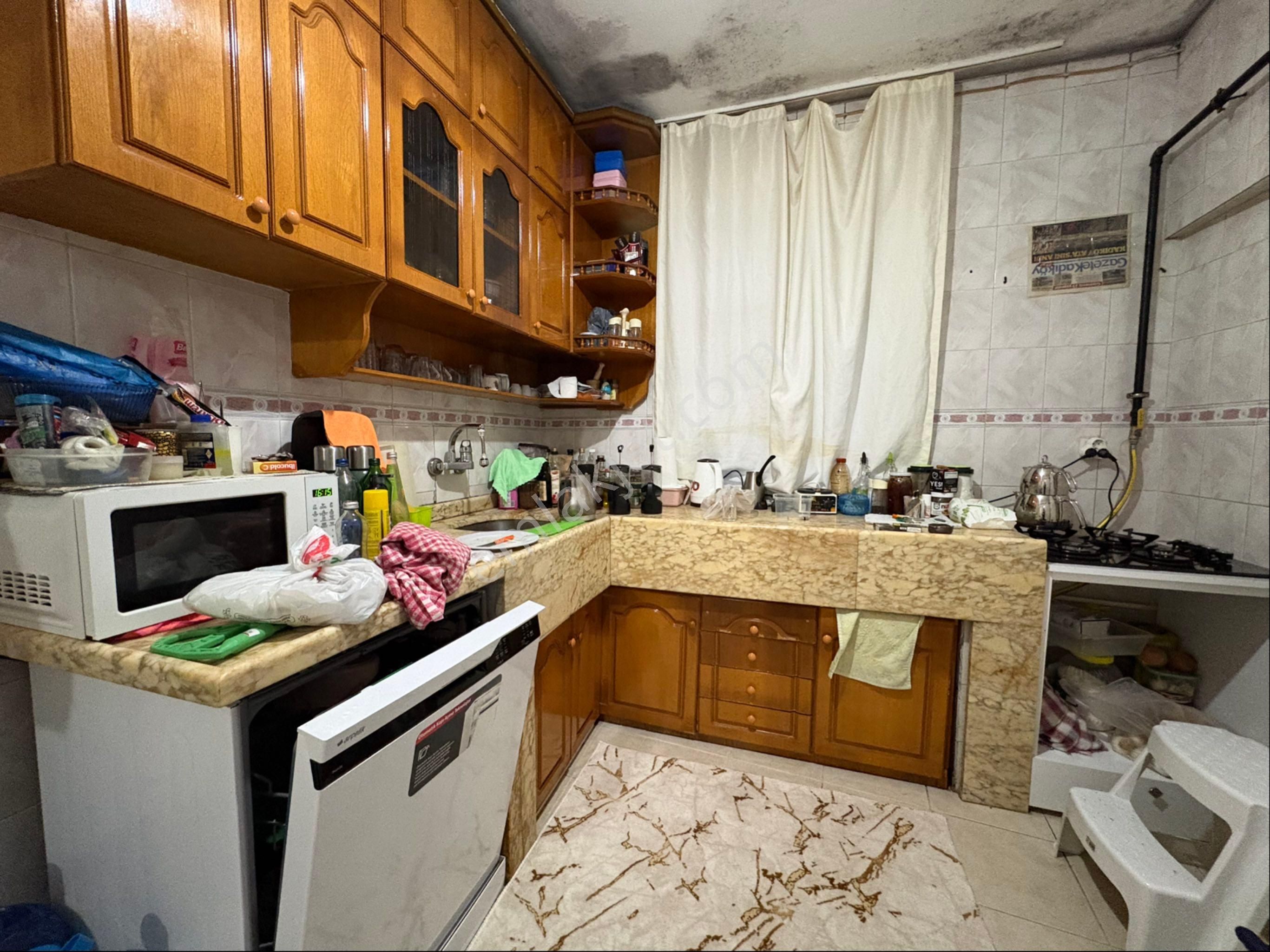 Ümraniye Parseller Metro Çıkışına 1. Bina Satılık Komple Bina - Görsel 11