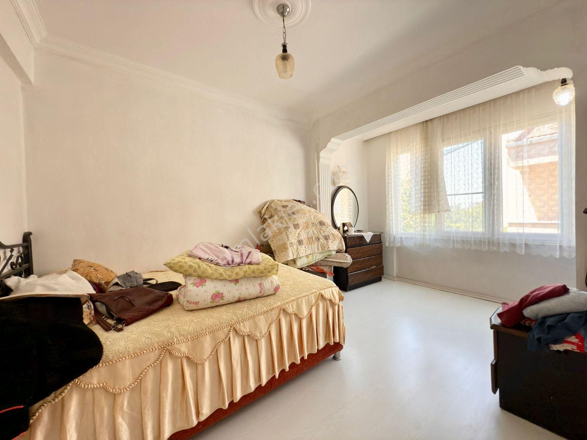 Yüksel'den Güre'de Denize 500metre Deniz Manzaralı 4+1 Satılık Geniş Villa - Görsel 12