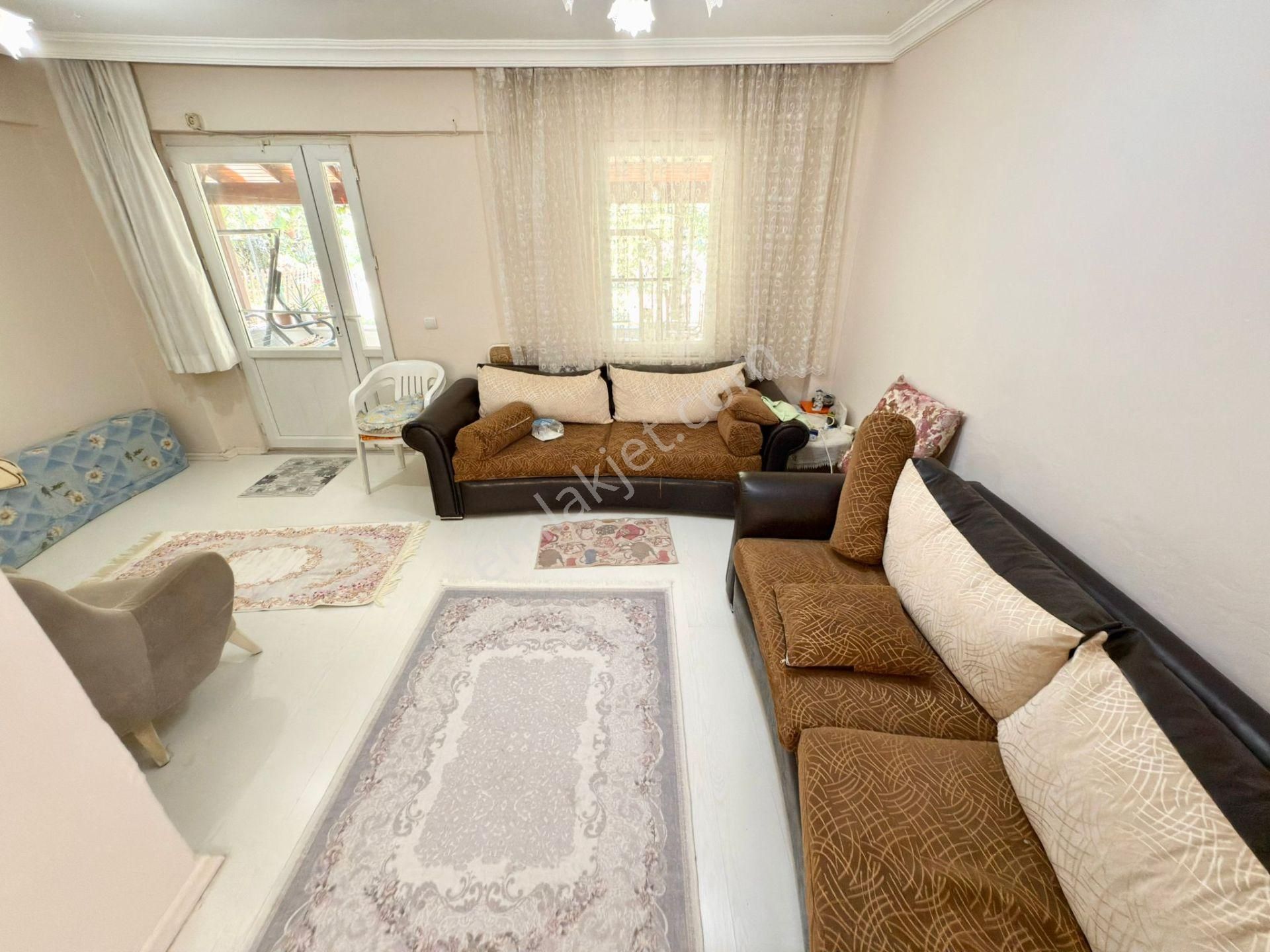 Yüksel'den Güre'de Denize 500metre Deniz Manzaralı 4+1 Satılık Geniş Villa - Görsel 5