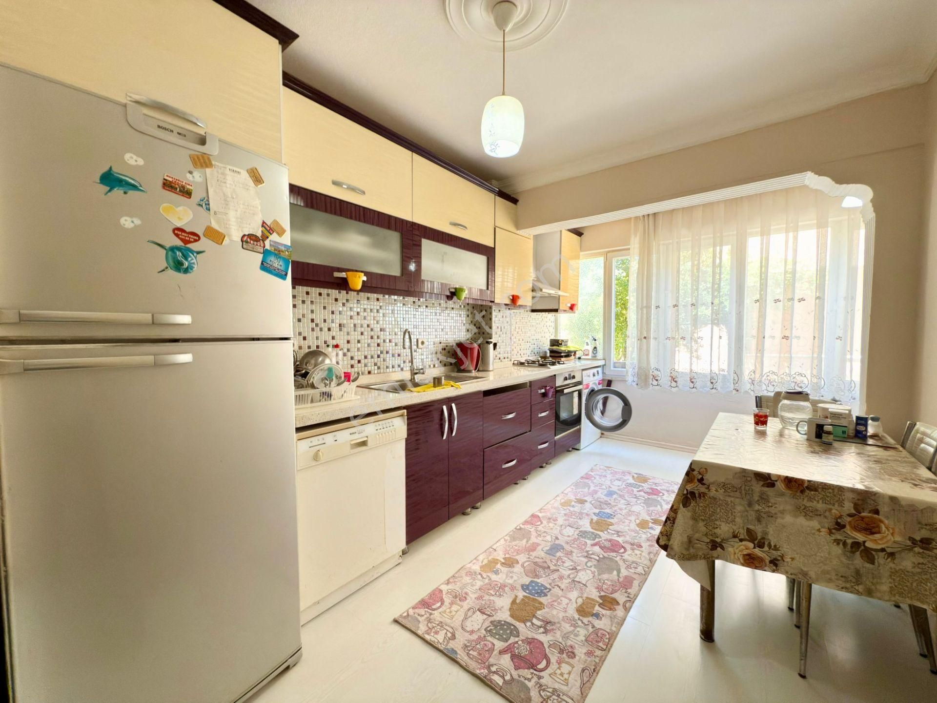 Yüksel'den Güre'de Denize 500metre Deniz Manzaralı 4+1 Satılık Geniş Villa - Görsel 2