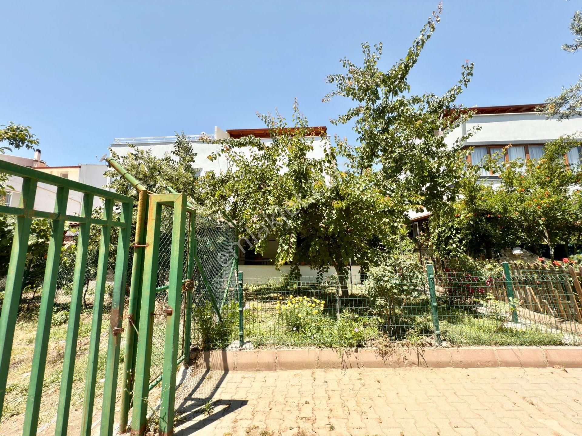 Yüksel'den Güre'de Denize 500metre Deniz Manzaralı 4+1 Satılık Geniş Villa - Görsel 18