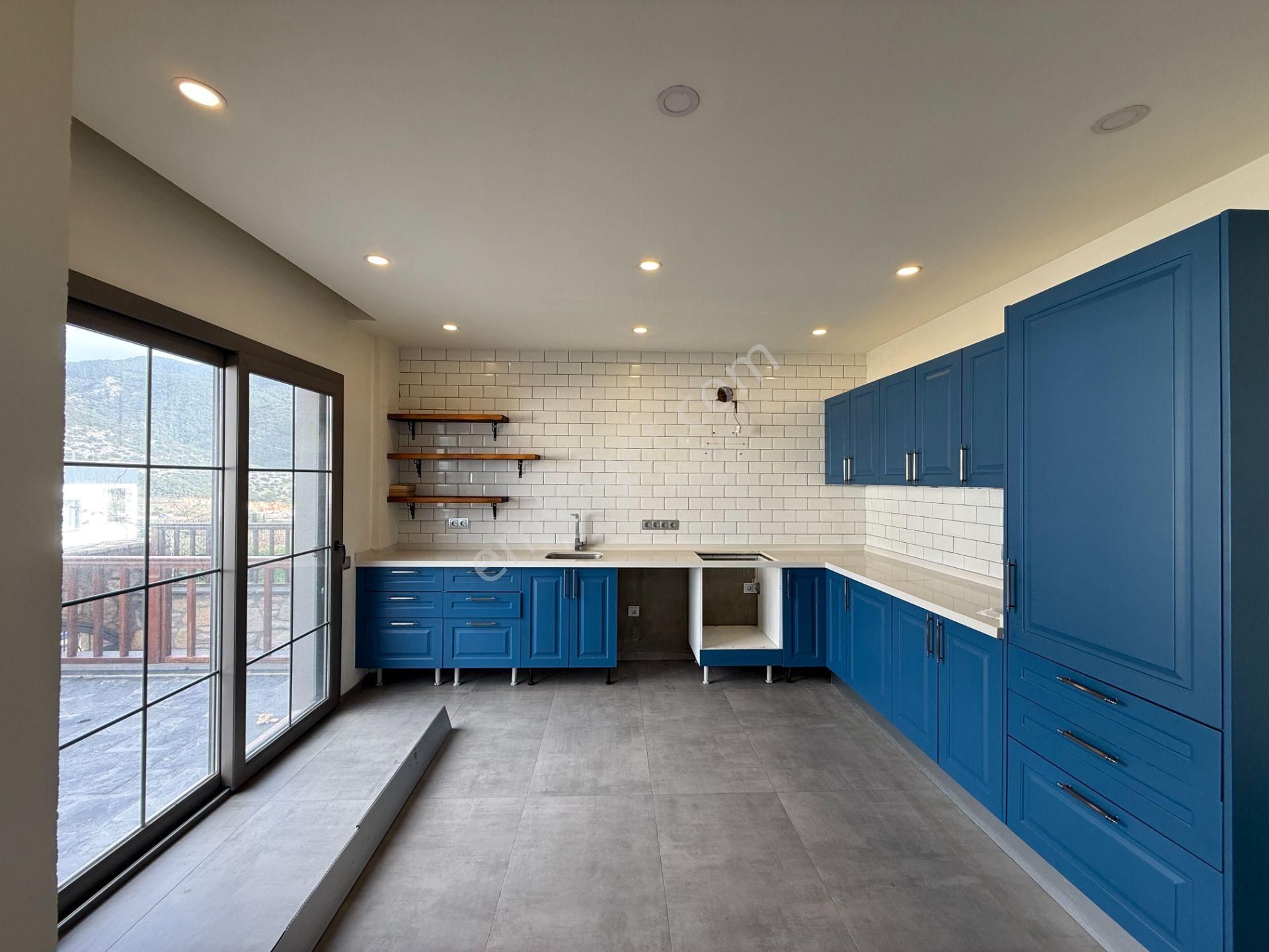 Ortakent Yaka'da Bahçe Katı 2+1 Kiralık Daire - Görsel 12