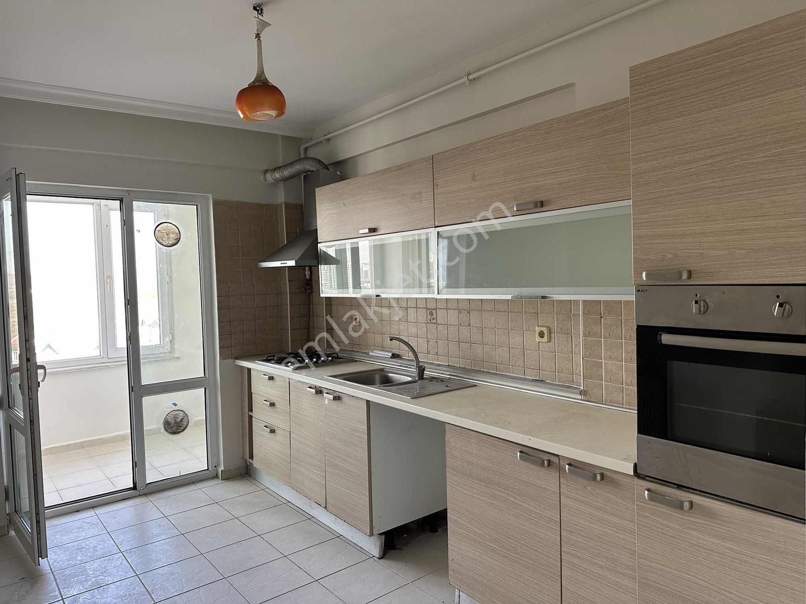 Başakşehir Onurkent Satılık Boş 4+1 Dubleks Teraslı Daire