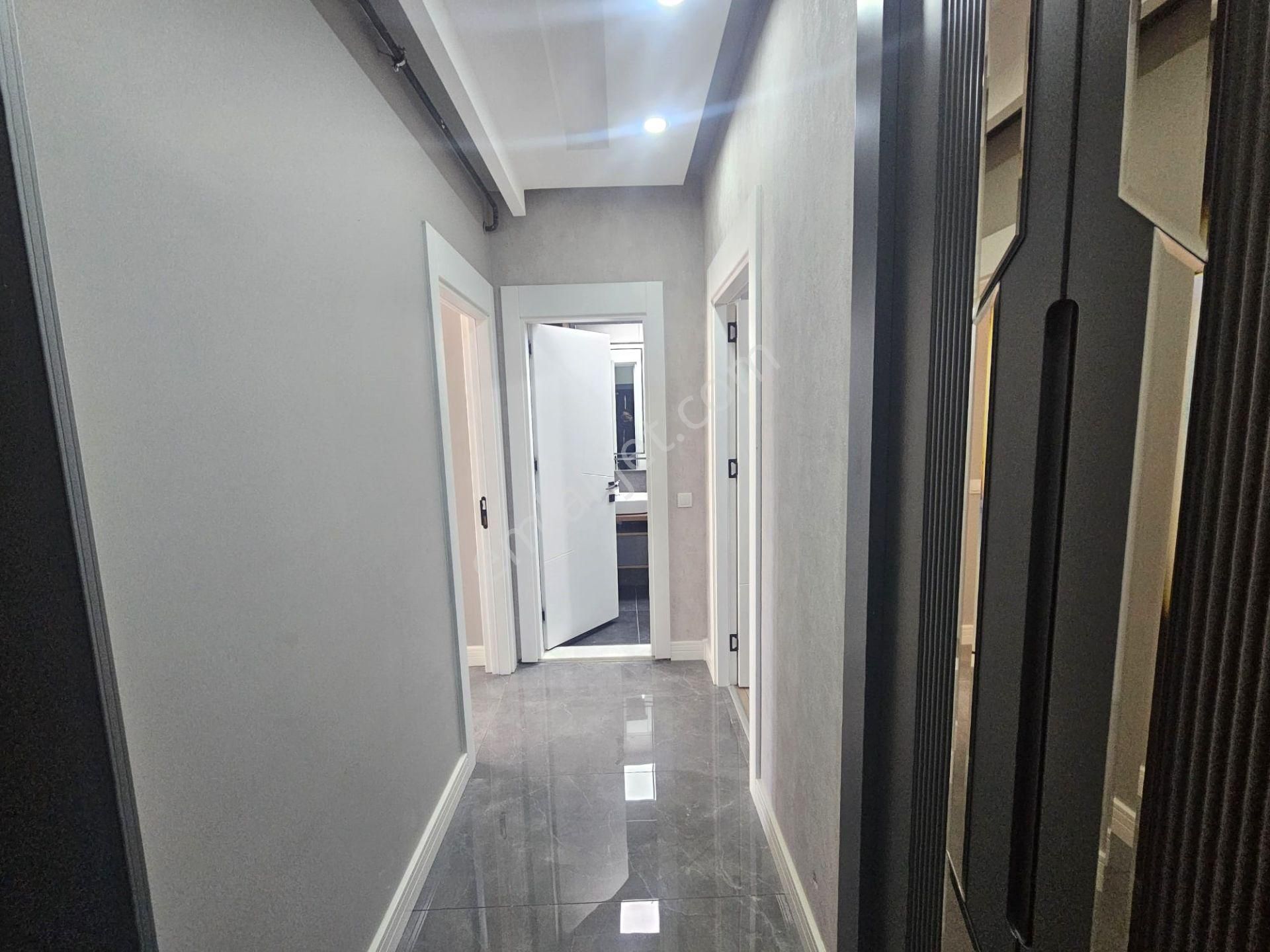 Karınca'dan Deniz Mh'de Doğalgazlı Havuzlu Eşyalı 1+1 Satılık! - Görsel 12