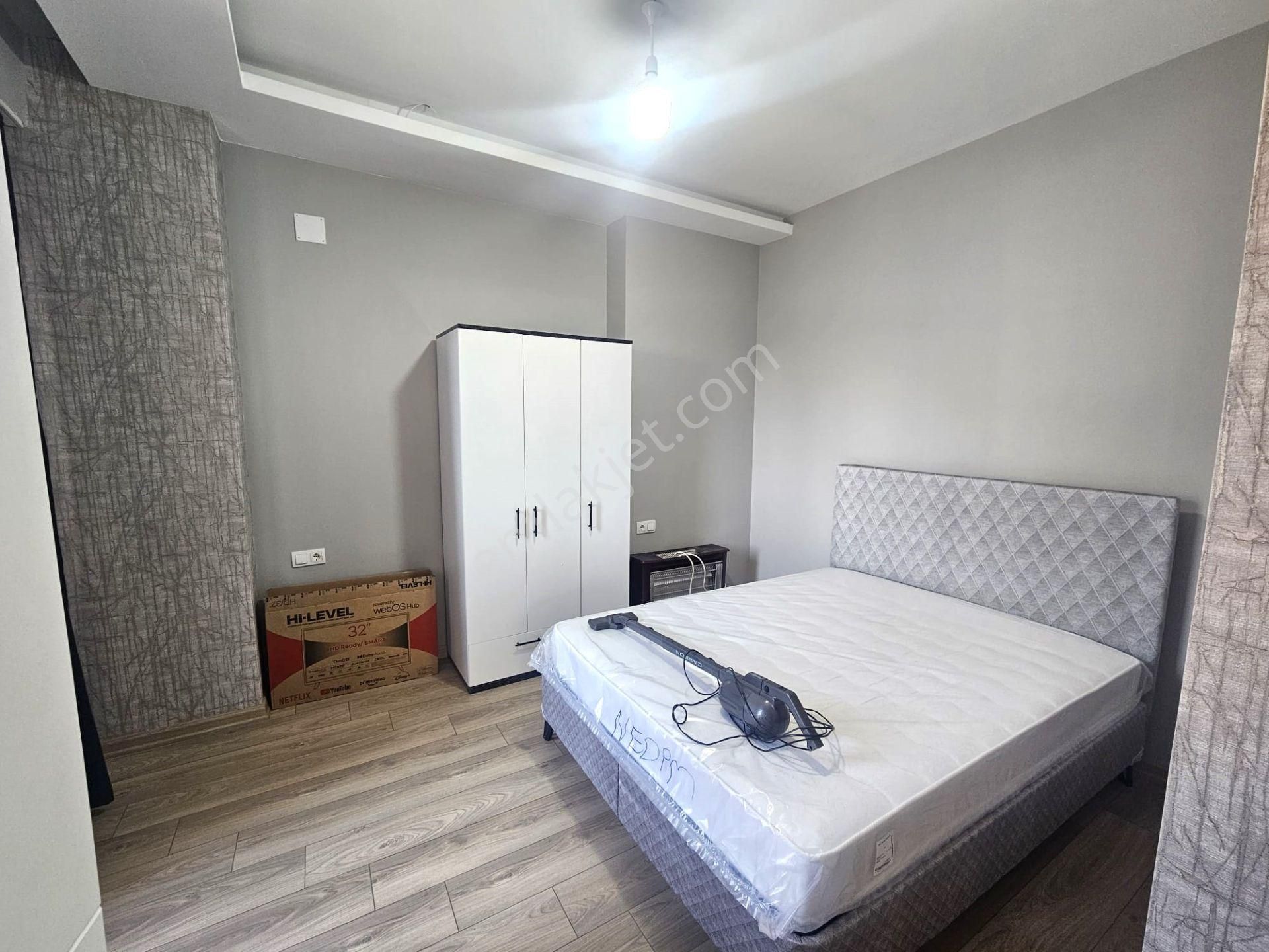 Karınca'dan Deniz Mh'de Doğalgazlı Havuzlu Eşyalı 1+1 Satılık! - Görsel 6