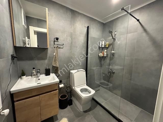 Bağlıcada Yüzme Havuzlu Sitede 3+1 Full Yapılı Satılık Daire - Görsel 22