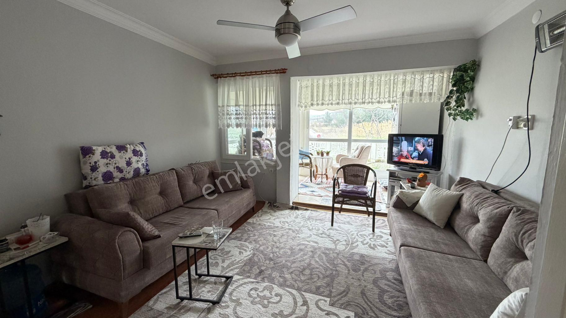 Aydın Kuşadası Güzelçamlıda Denize 300 Metre Satılık 4+1 Bahçeli Villa