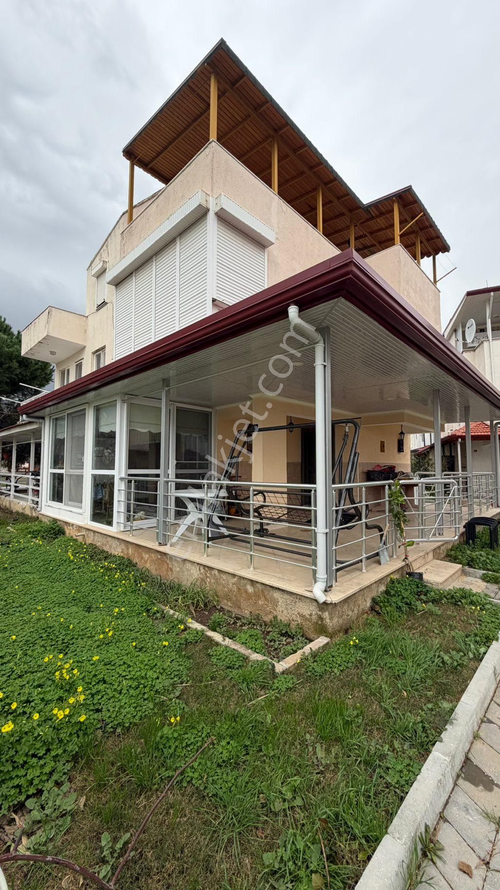 Aydın Kuşadası Güzelçamlıda Denize 300 Metre Satılık 4+1 Bahçeli Villa - Görsel 5