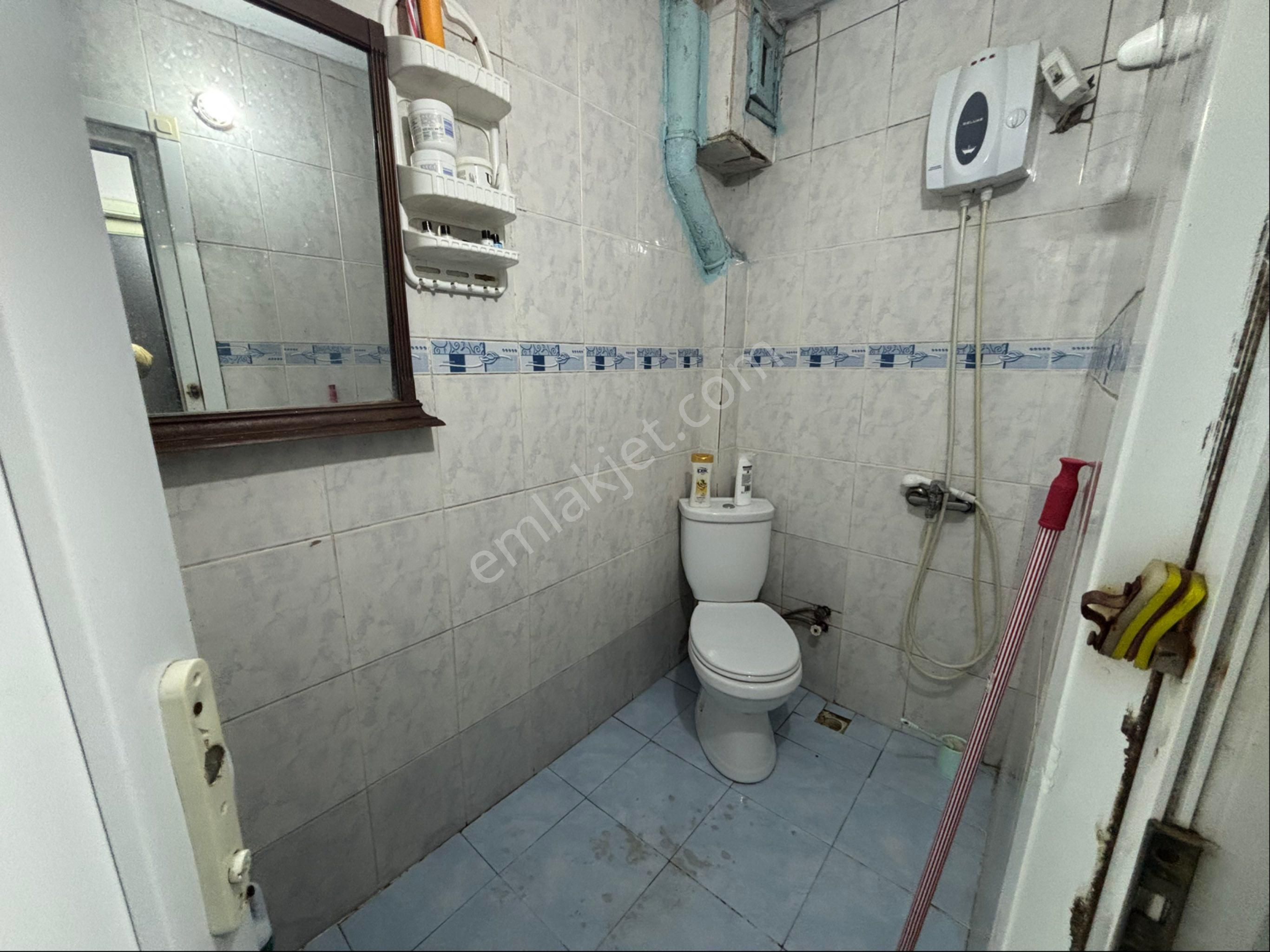 Fatih Mevlanakapı Mahallesinde Satılık 2+1 Bodrum Kat Daire - Görsel 5