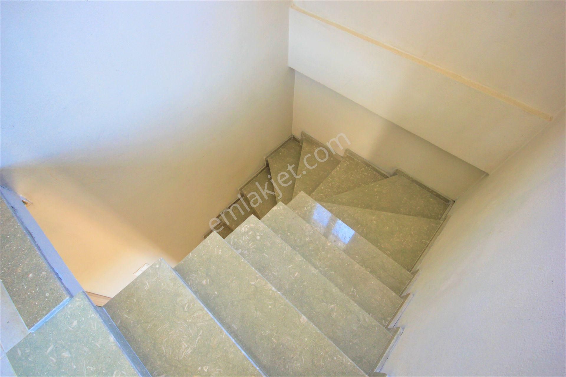 🏡 Aktiften Tam Müstakil Tadında 477m2 Arsaya Sahib Olan 3+1 Satılık Müstakil Ev 💎 - Görsel 12