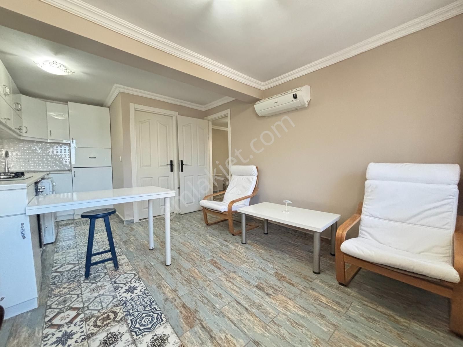 Eskiçeşme Marina'ya Yürüme Mesafesi Kiralık 1+1 Eşyalı Daire - Görsel 4