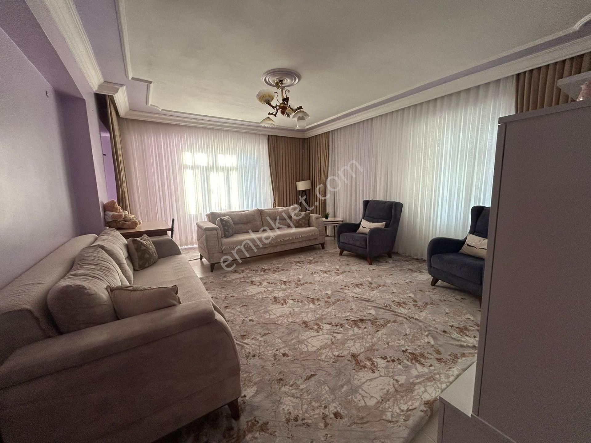 Gaziler Eski Son Durakta Satılık 3+1 Daire
