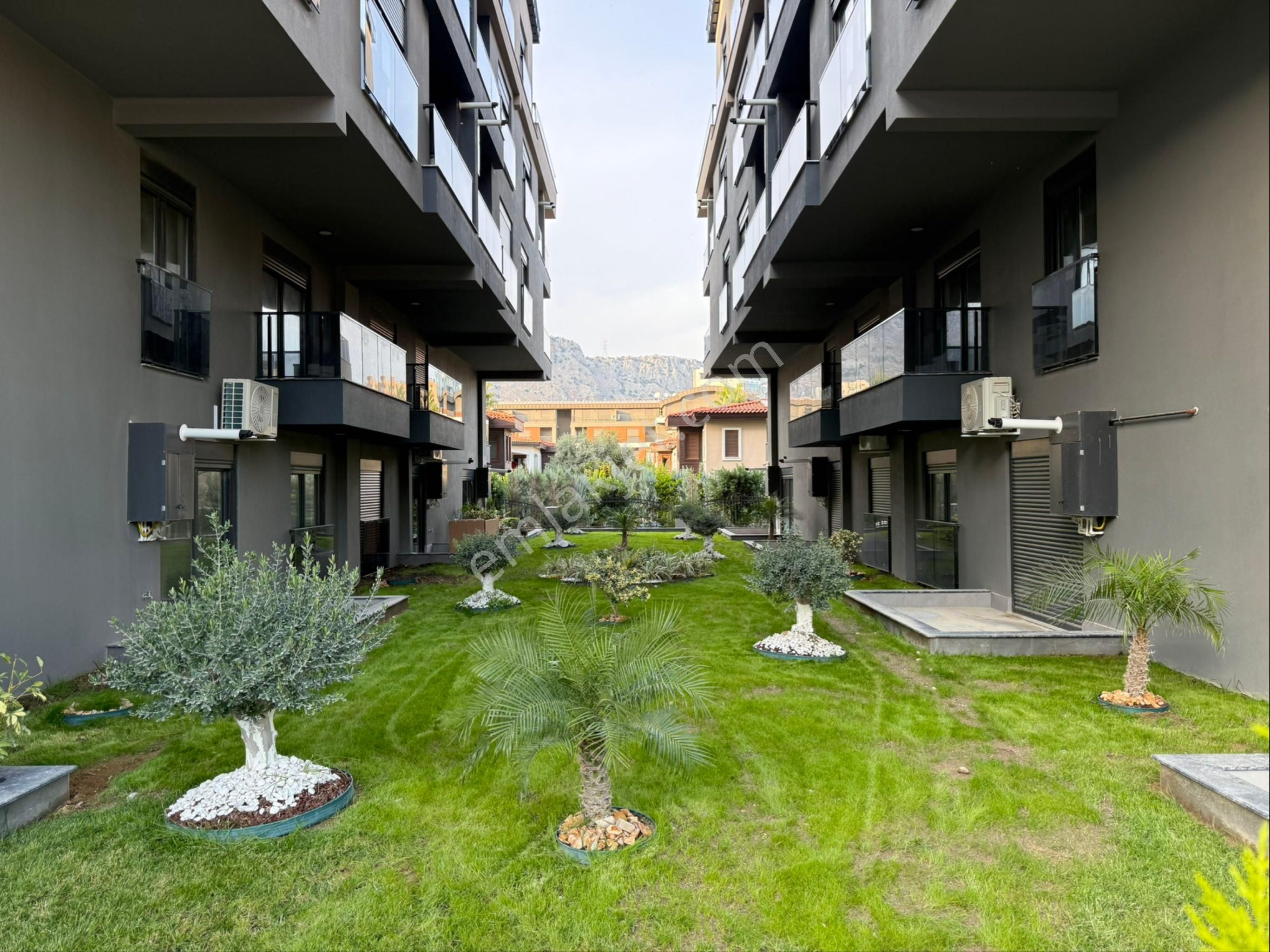 Sarısu Mahallesi Sıfır Binada, Lüks 1+1 Satılık Daire