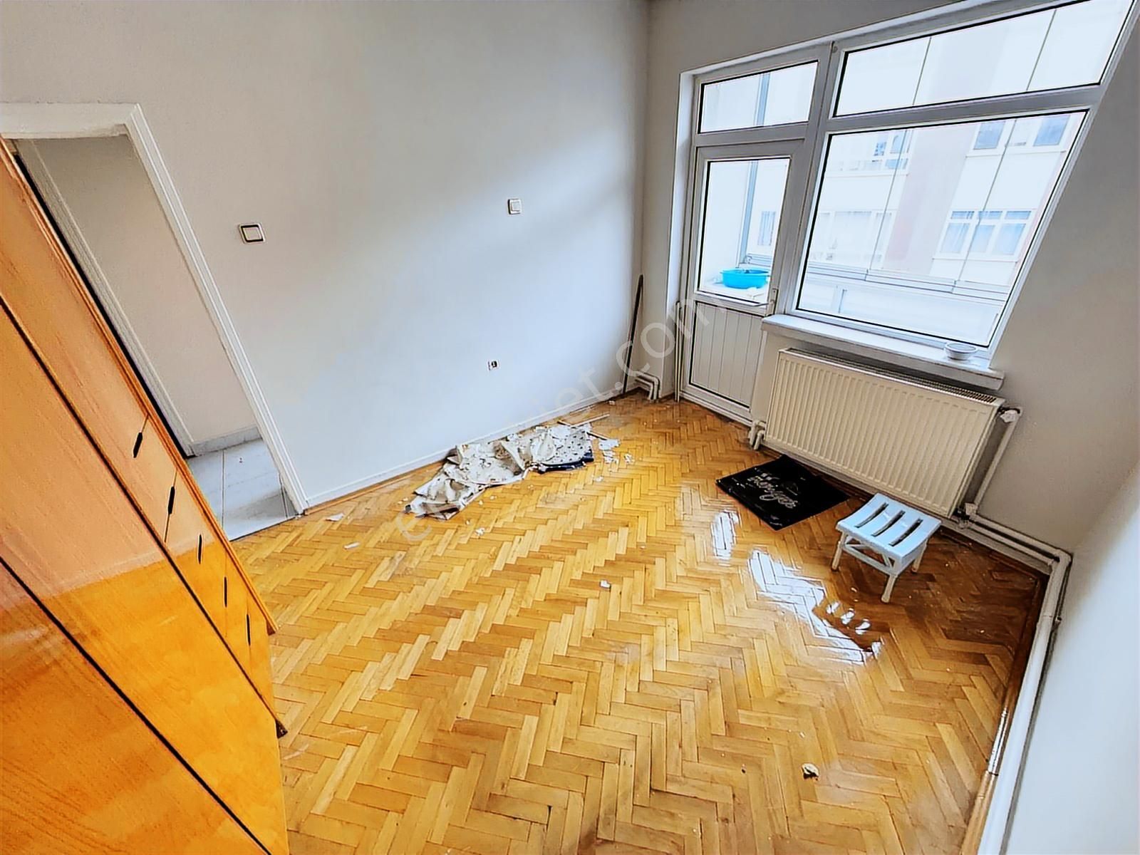 Altın Anahtardan Aşağıeğlence Göbek Yakını Orta Kat Bağımsız - Görsel 25