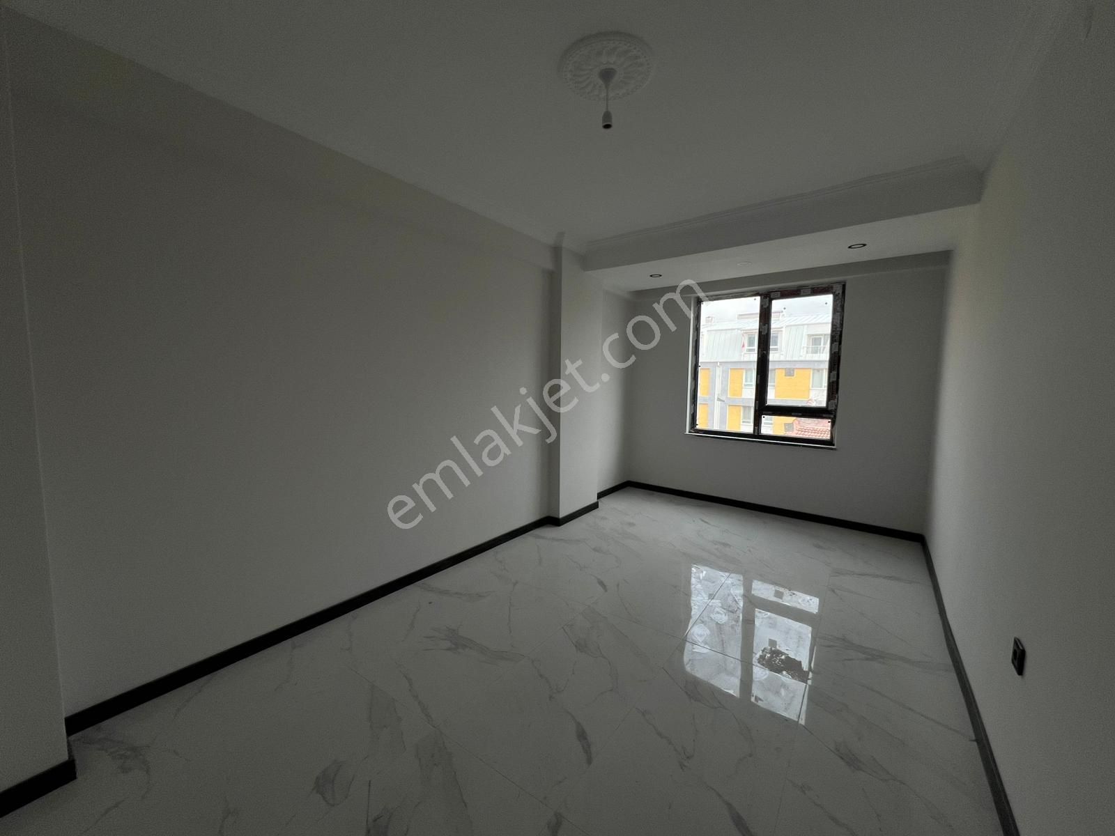 T.kartal'dan Gündüz Ökçün Yakını 70m2 Geniş Kullanışlı 2+0 - Görsel 10