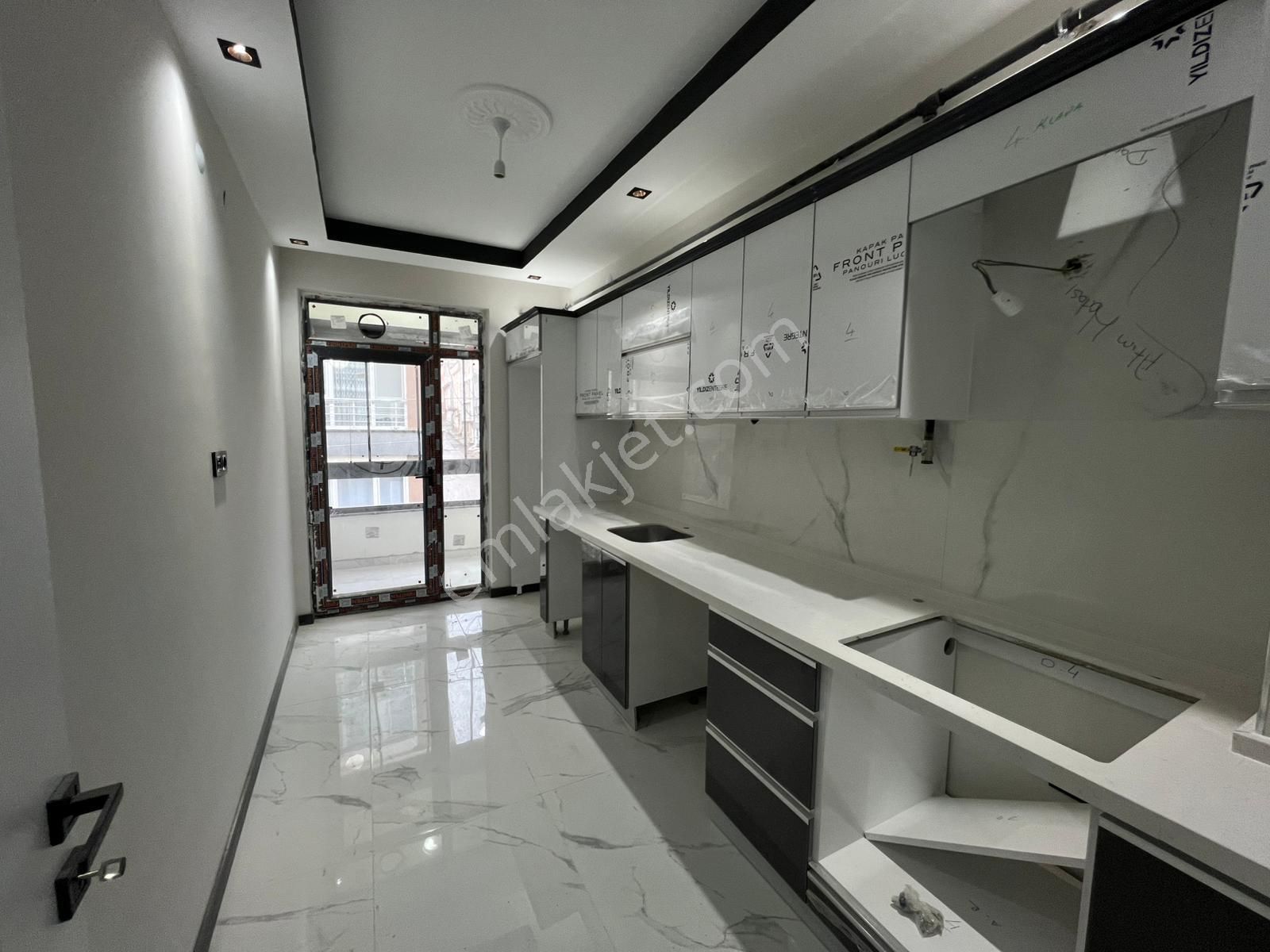 T.kartal'dan Gündüz Ökçün Yakını 70m2 Geniş Kullanışlı 2+0 - Görsel 19