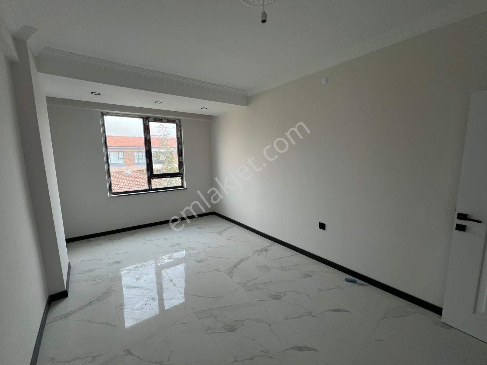 T.kartal'dan Gündüz Ökçün Yakını 70m2 Geniş Kullanışlı 2+0 - Görsel 8