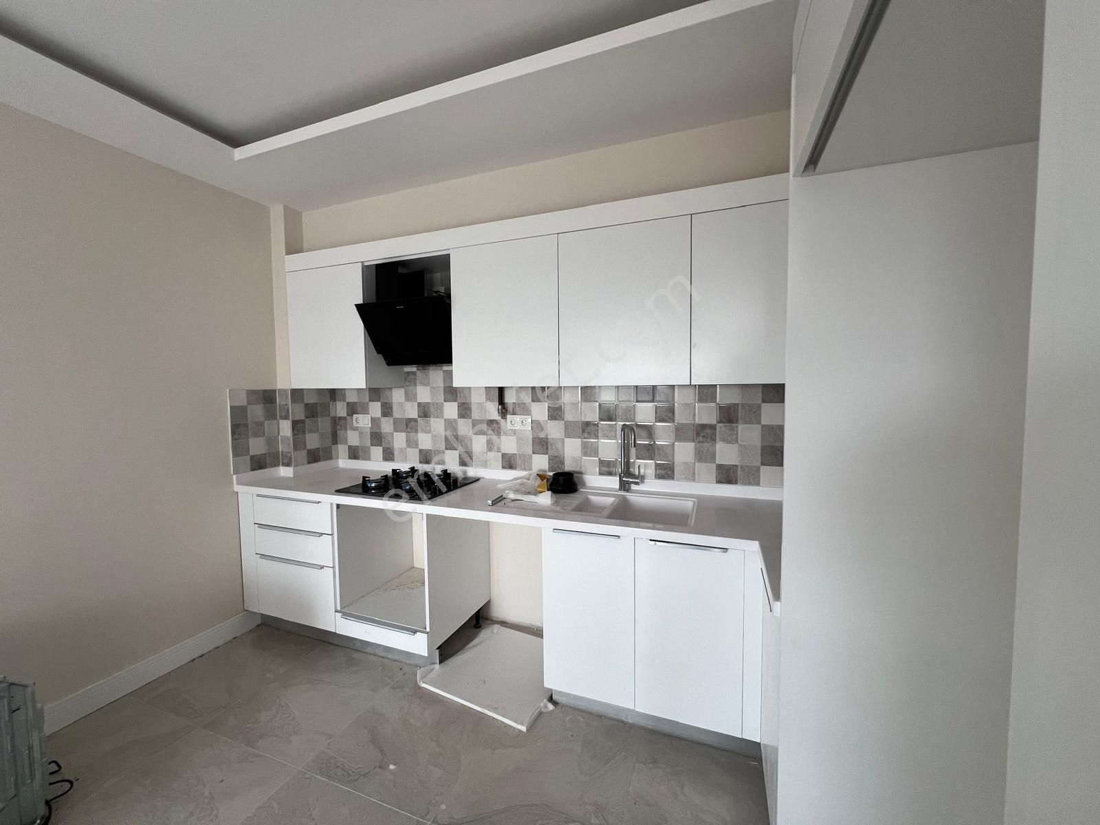 2+1 Çift Banyolu Giyinme Odalı Kabasakalda Sıfır Kiralık Daire - Görsel 3