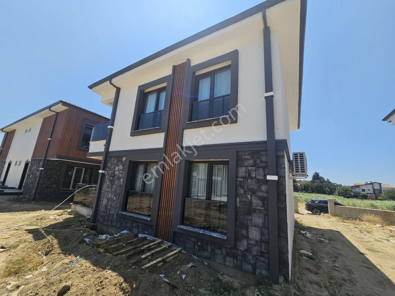 Fırsat* Havuzlu Site İçerisinde Satılık Eşyalı 3+1 Lüks Villa - Görsel 19