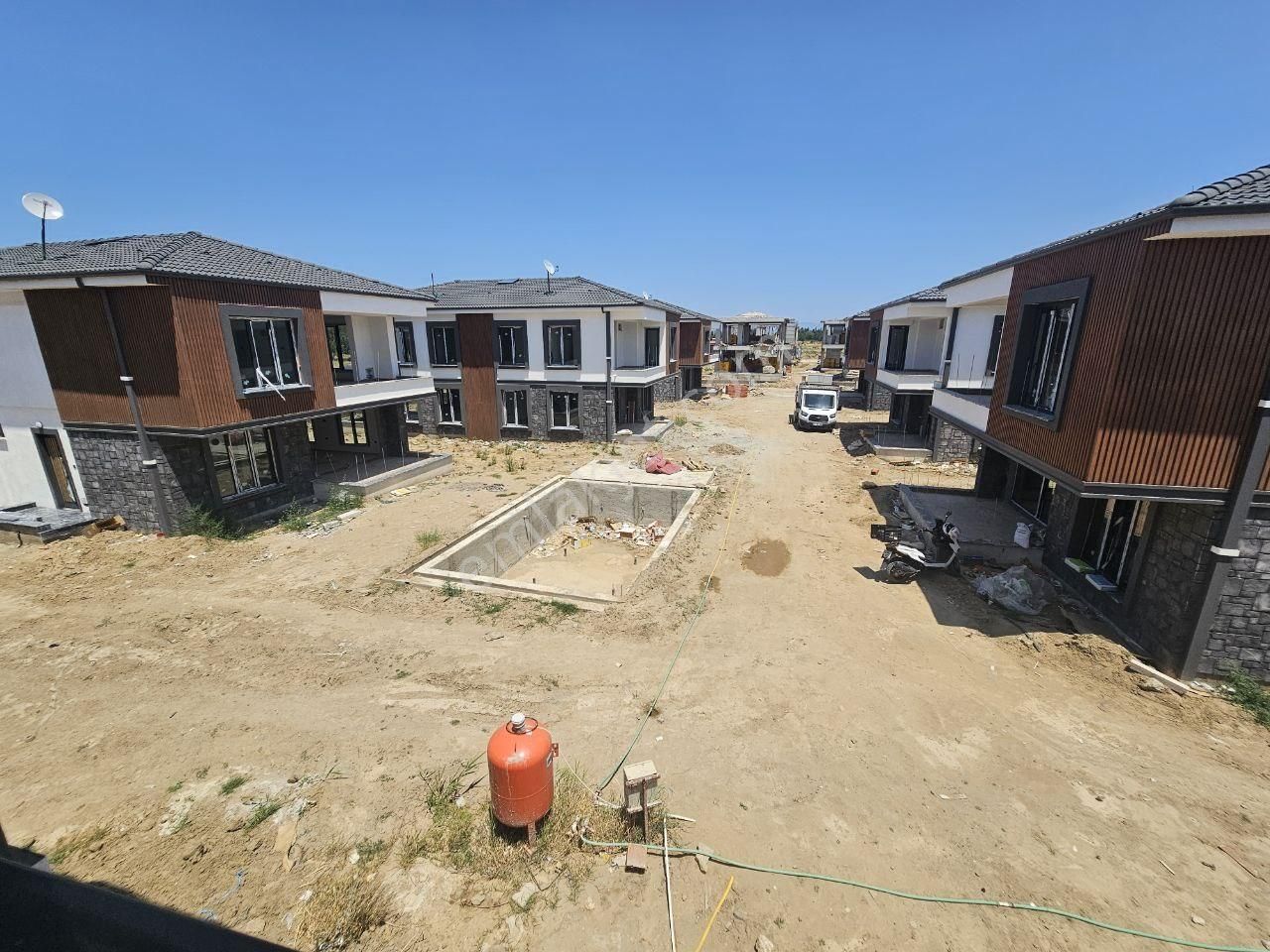 Fırsat* Havuzlu Site İçerisinde Satılık Eşyalı 3+1 Lüks Villa - Görsel 27
