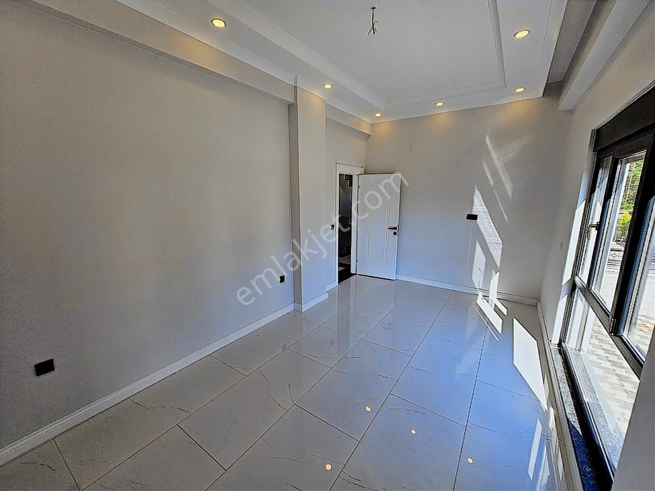 Yeniköy Merkez'de 4+1 375m² Müstakil Havuzlu Lüks Villa - Görsel 23