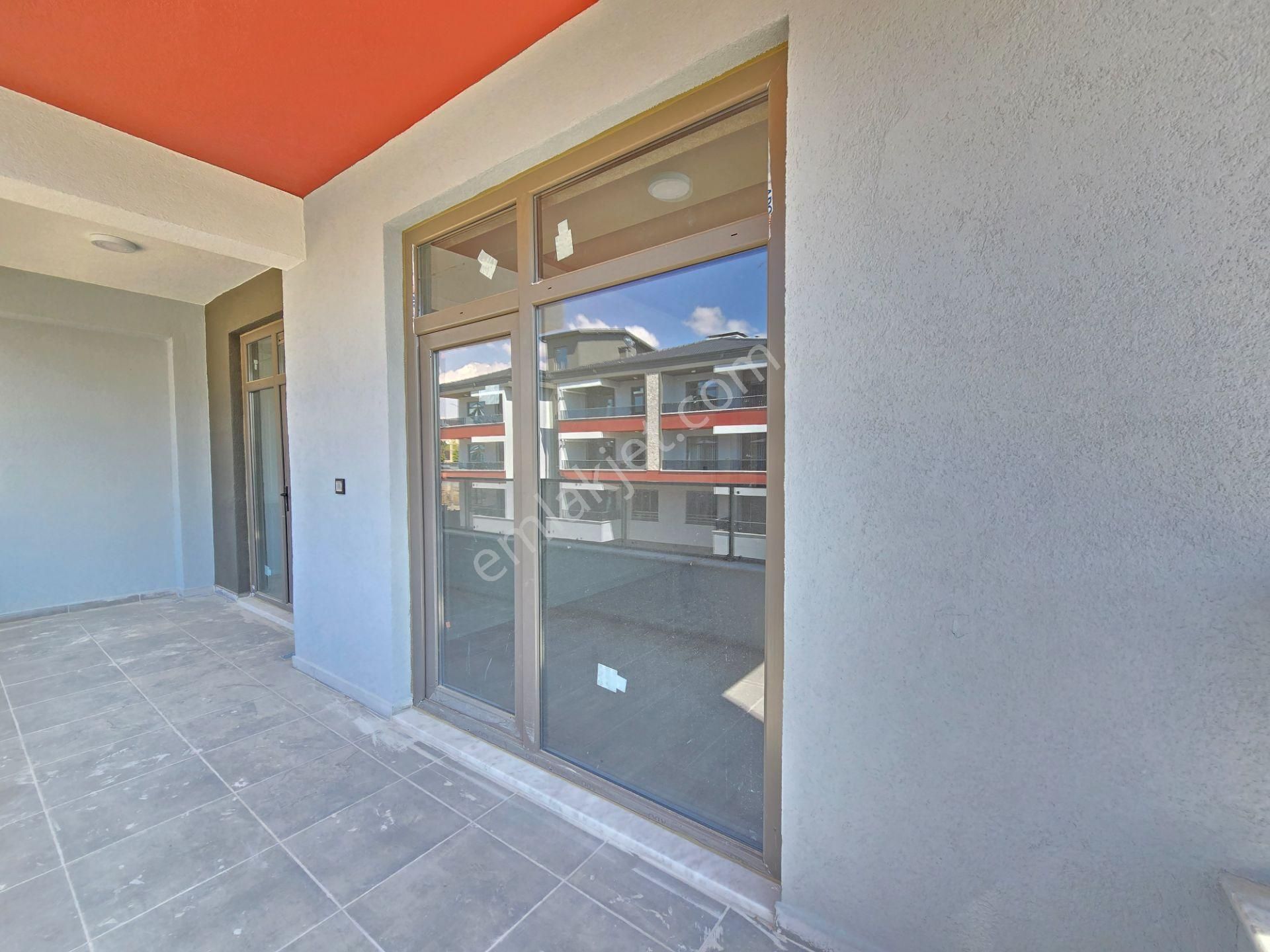 İstanbul Yoluna Yakın İşyapar Gayrimenkul'den Site İçerisinde Lüks 2+1 Daire - Görsel 19