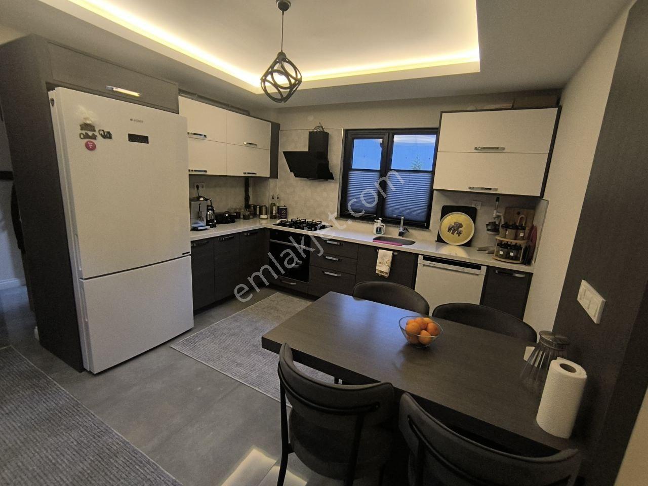 Başiskele Yuvacık Supark Megaron Sitesi'nde 3+1 Bahçe Dubleks - Görsel 26