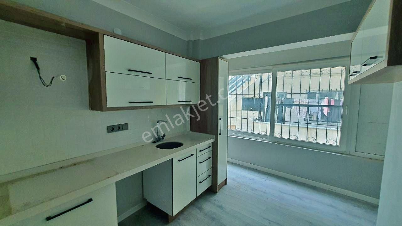 Uytundan Akçay Denize 250 Metre Doğalgazlı Ön Cephe 2+1 Daire