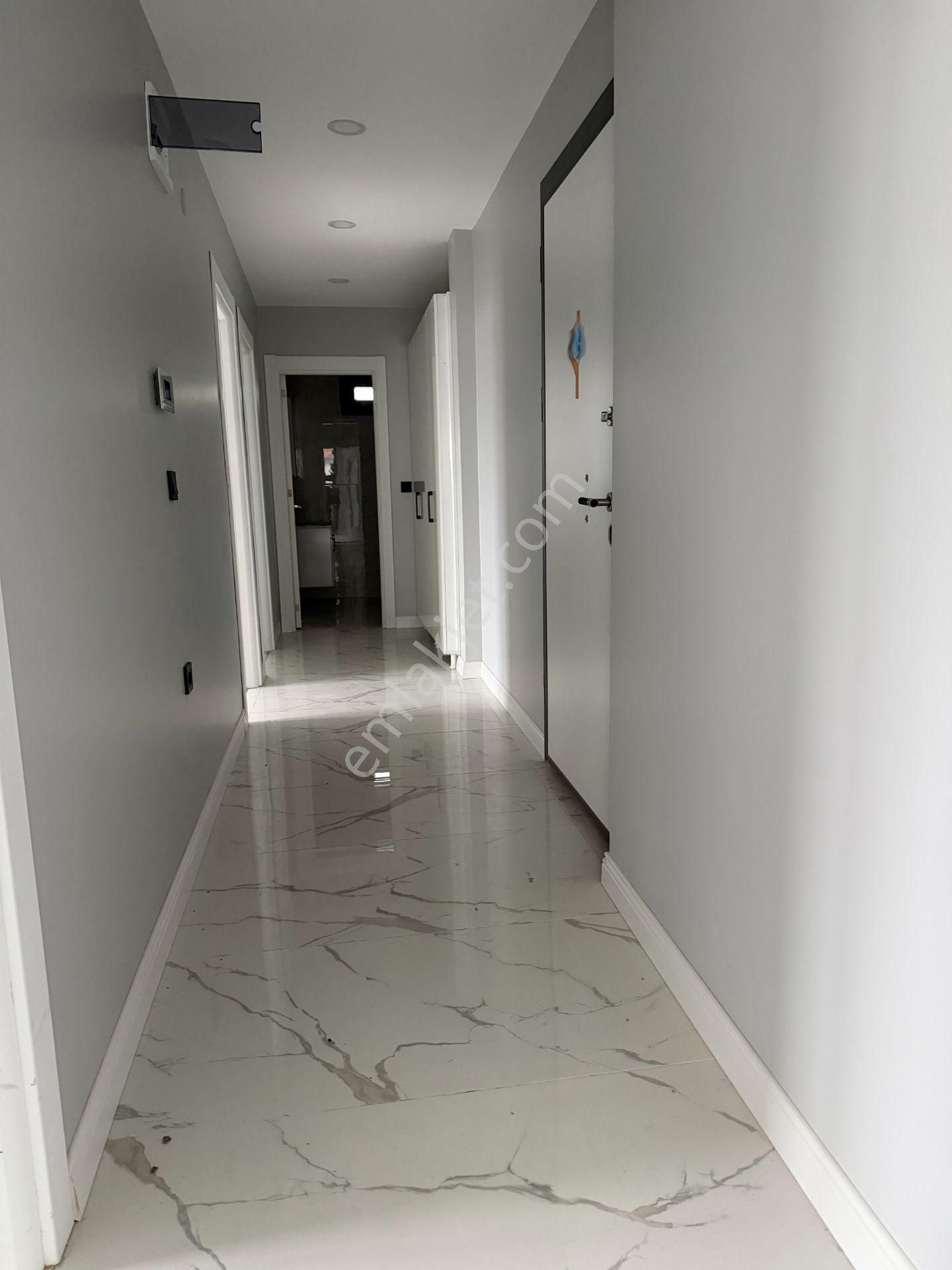 Butik Site İçerisinde Kiralık Sıfır 2+1 - Görsel 10