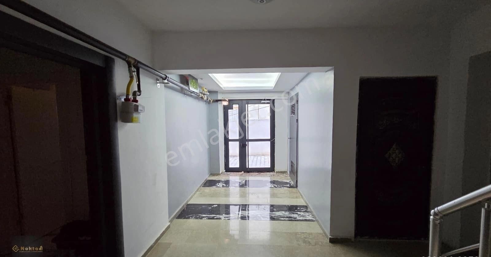 Etimesgut Elvan Mahallesinde 2+1//90m2 Giriş Katı 2 Yaşında - Görsel 3