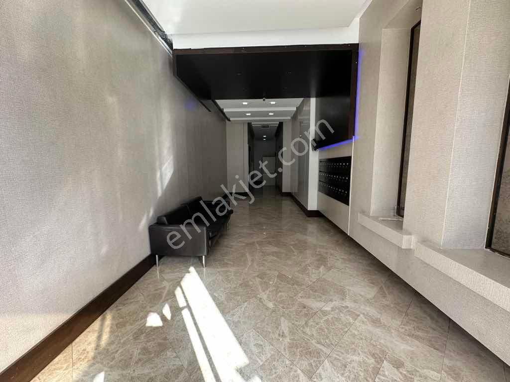 İzmir Karşıyaka Kiralık 3+1 Daire - Görsel 31