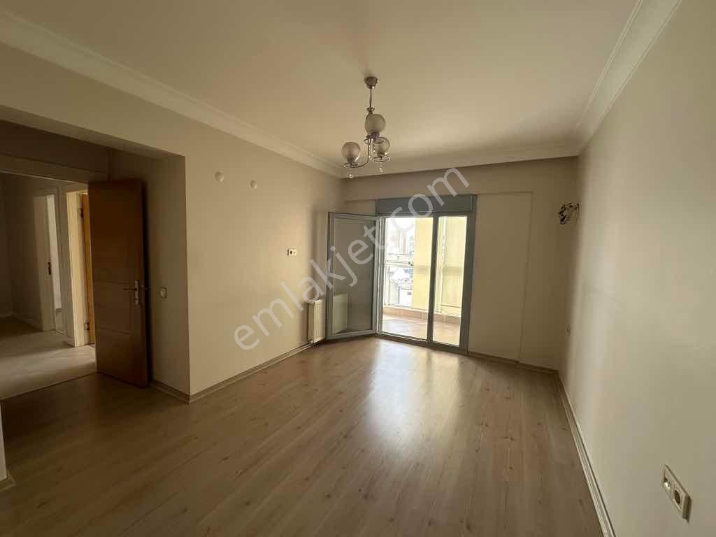 İzmir Karşıyaka Kiralık 3+1 Daire - Görsel 30
