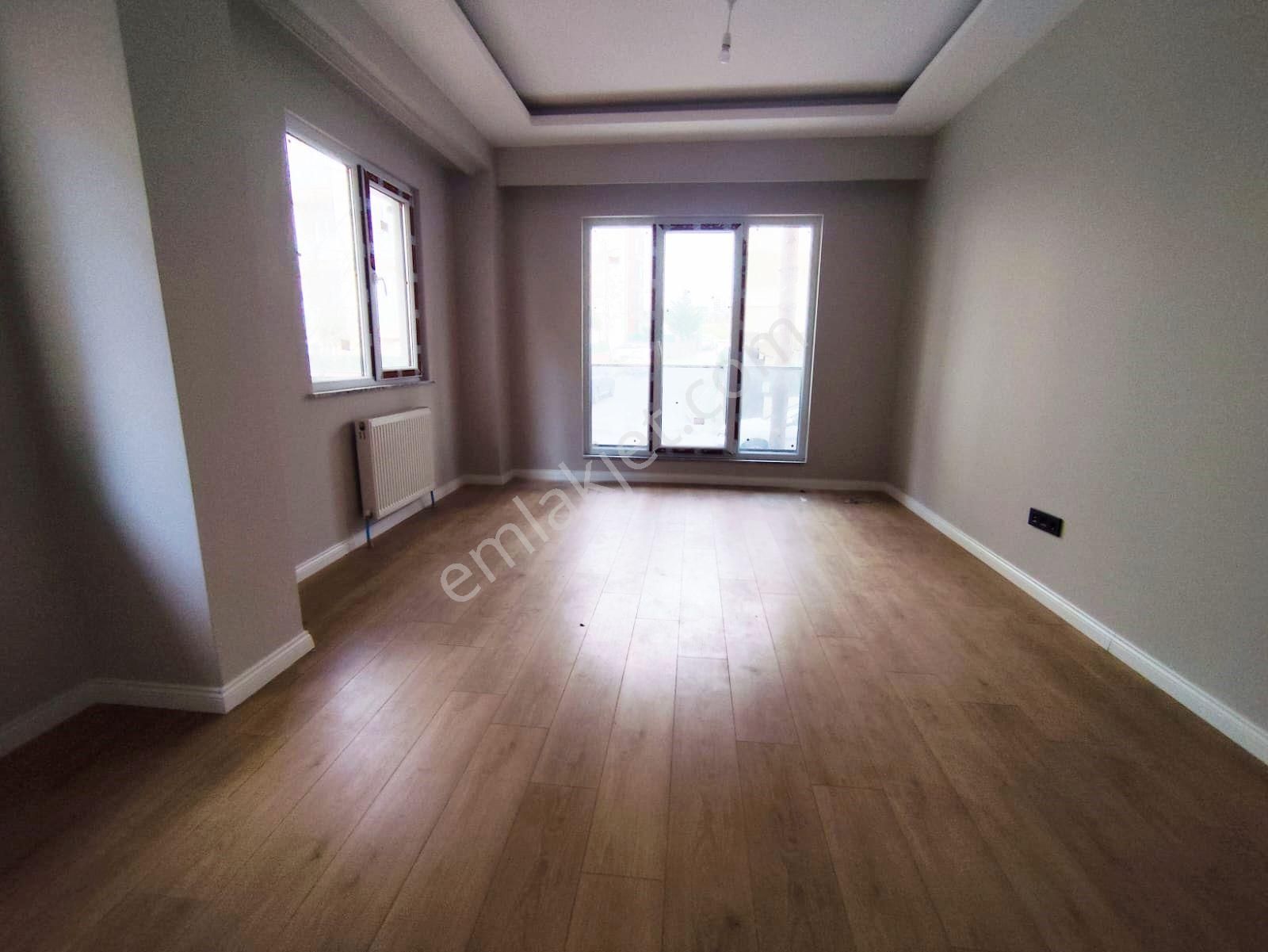 Mertcan Dan Kartal Metroya Yürüme 2+1 Balkonlu - İskanlı Lüks Daire - Görsel 2