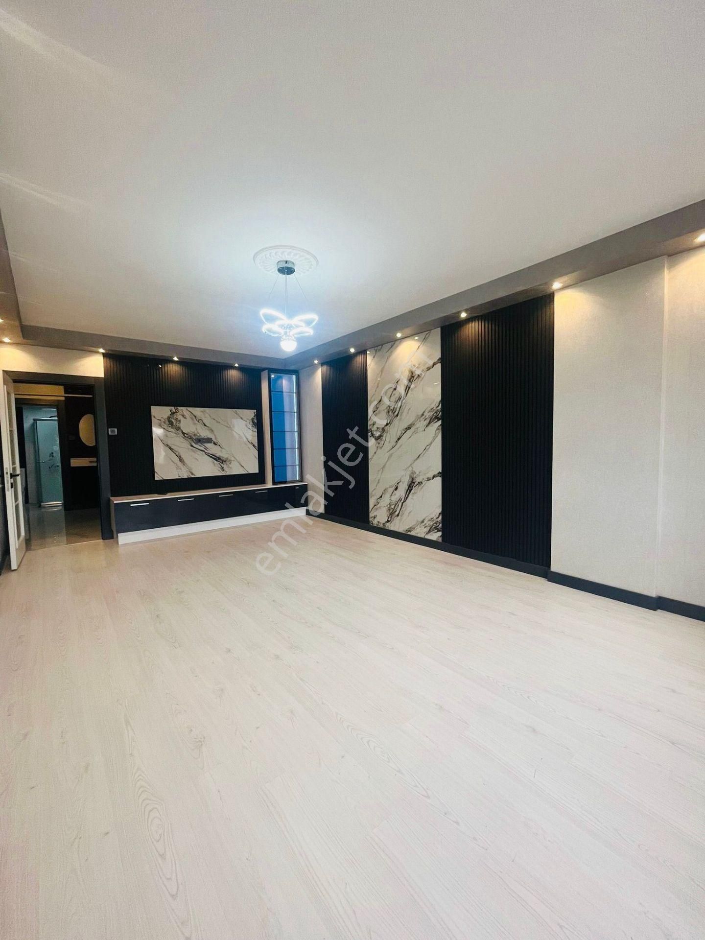 Ataparak Mahallesinde Katta Yapılı 3+1 - Görsel 3