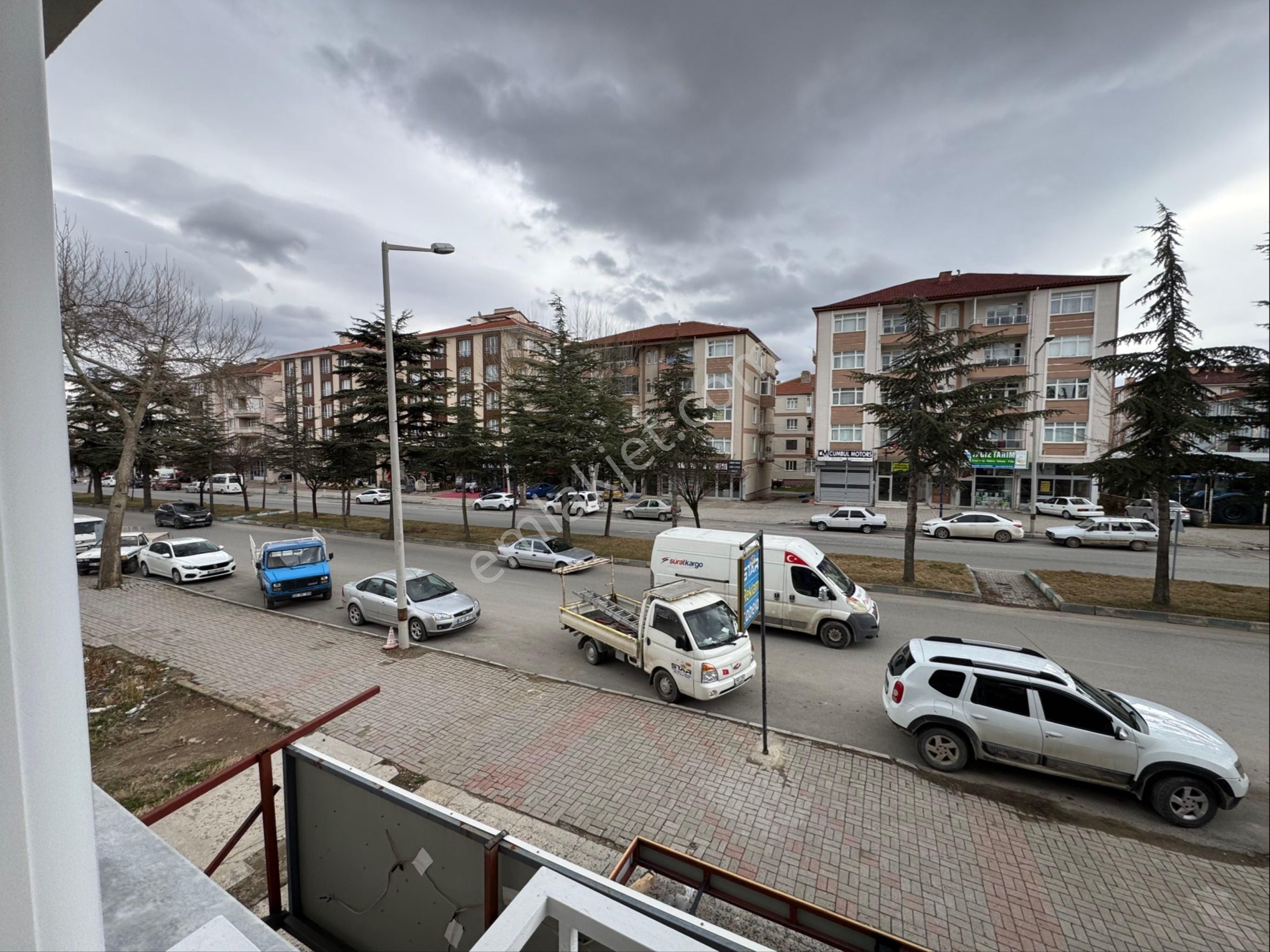 A-k Emlaktan Yeni Mah Asansörlü 3+1 Cadde Cephe Satılık Daire - Görsel 2