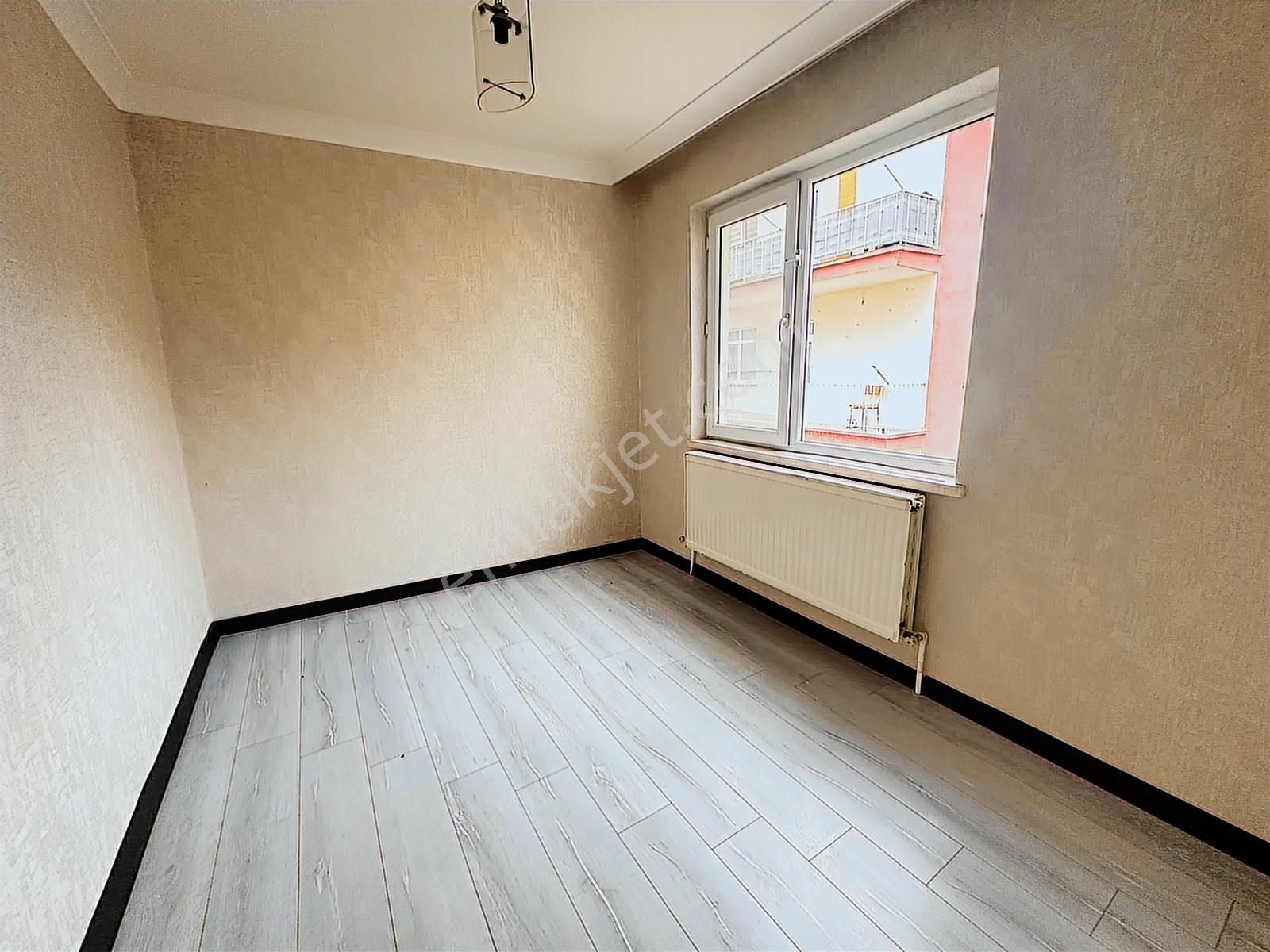 Altın Anahtardan Çiçekli Mh. Yunus Emre Cd Yakını Orta Kat Lüx - Görsel 13