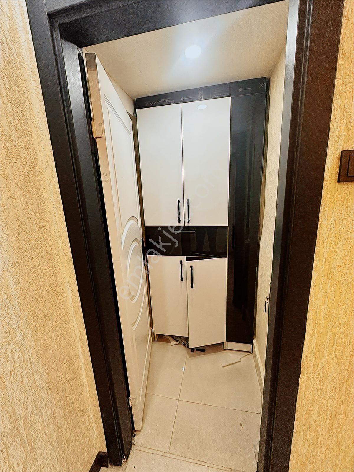 Altın Anahtardan Çiçekli Mh. Yunus Emre Cd Yakını Orta Kat Lüx - Görsel 15