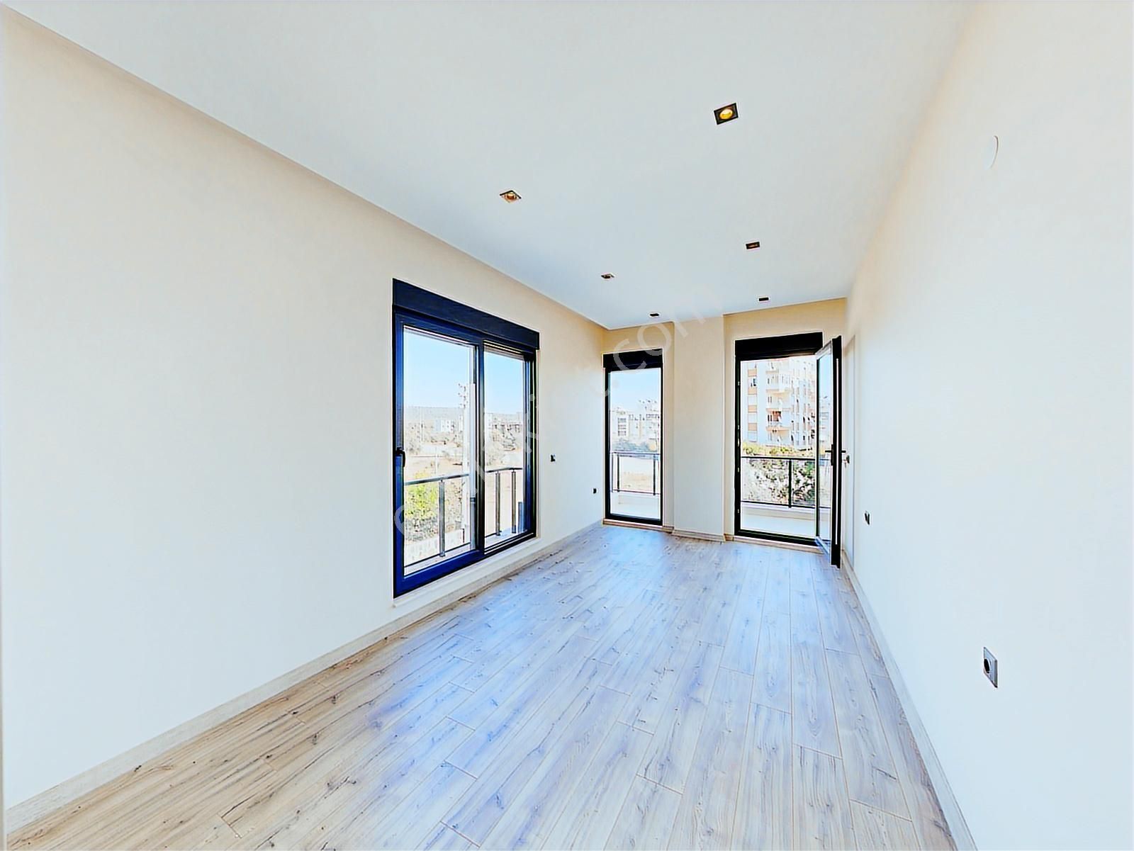 Aydoğmuş Mahallesinde Saunalı, Havuzlu, 4+1 Müstakil Lüks Villa - Görsel 29