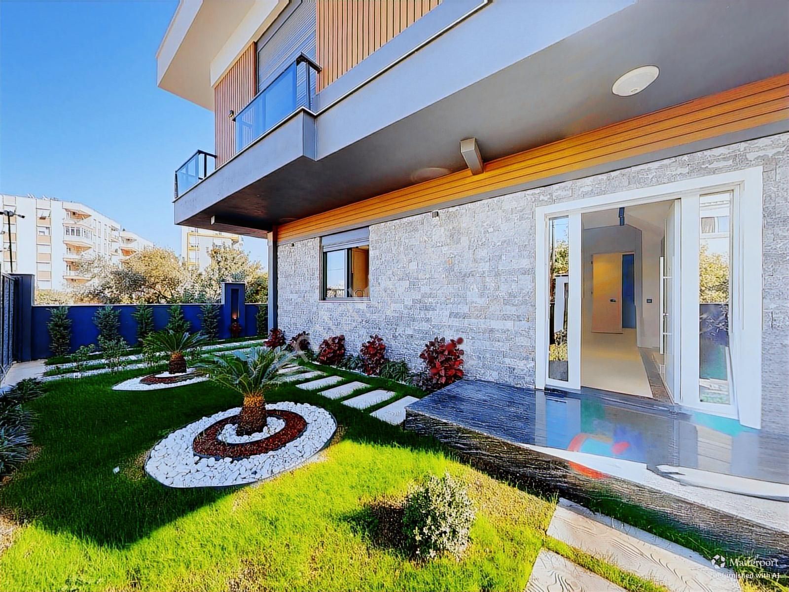 Aydoğmuş Mahallesinde Saunalı, Havuzlu, 4+1 Müstakil Lüks Villa