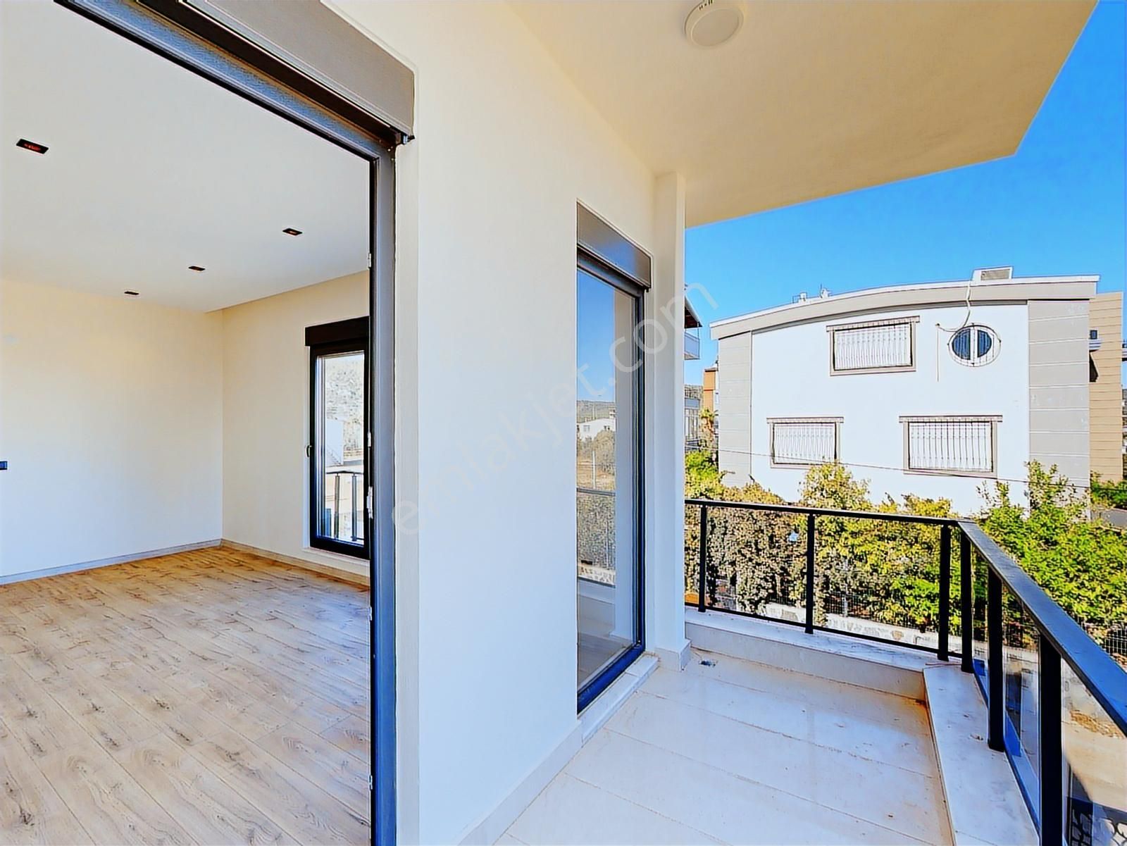 Aydoğmuş Mahallesinde Saunalı, Havuzlu, 4+1 Müstakil Lüks Villa - Görsel 9